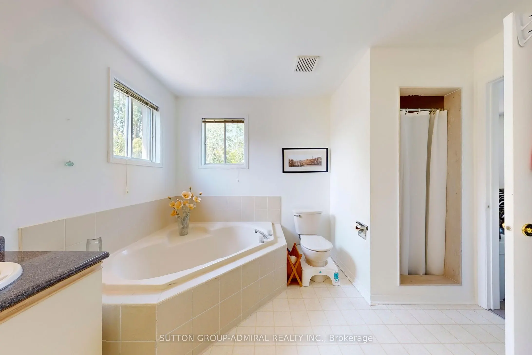 184 Hanmer Street W