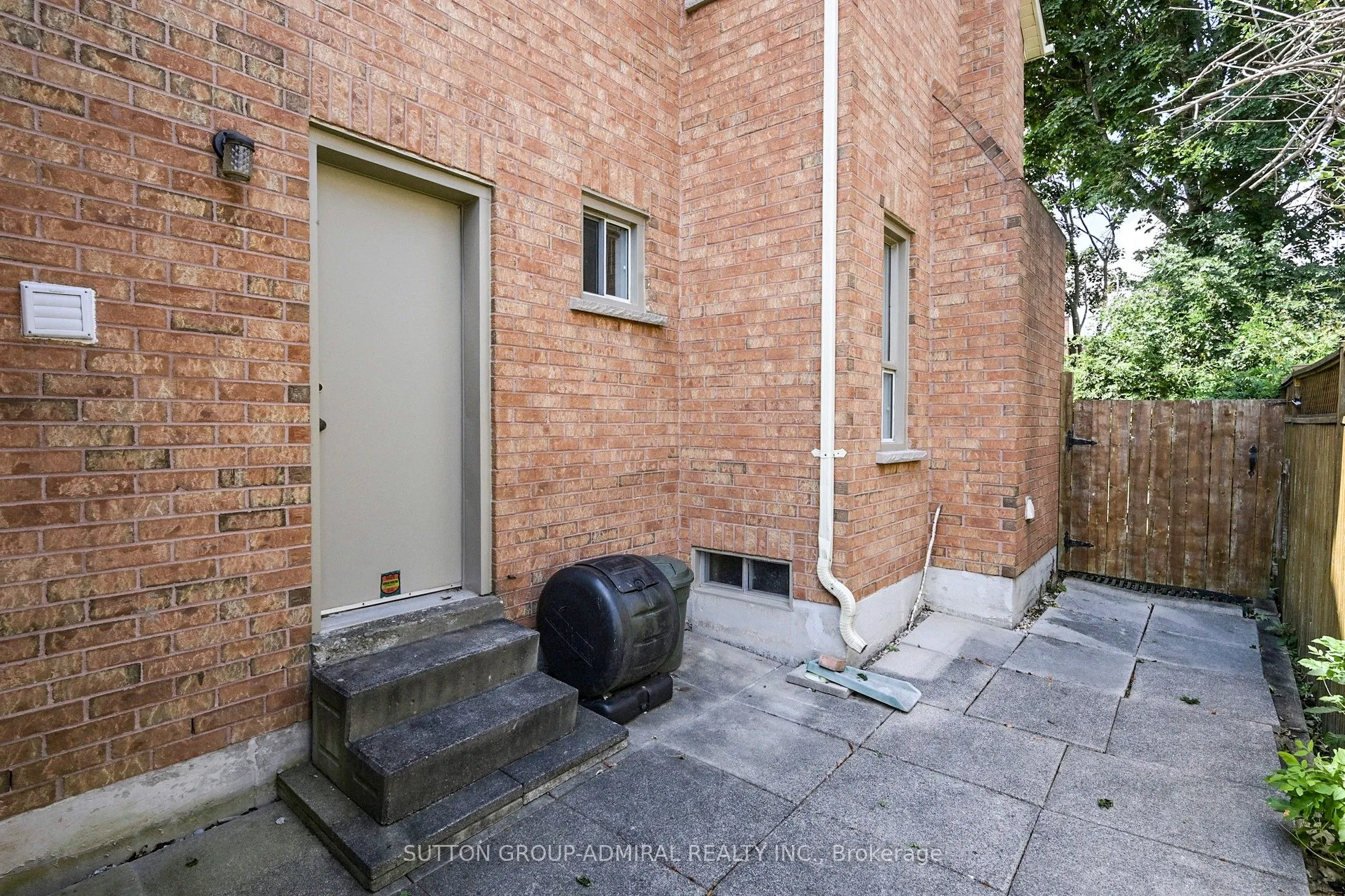 184 Hanmer Street W