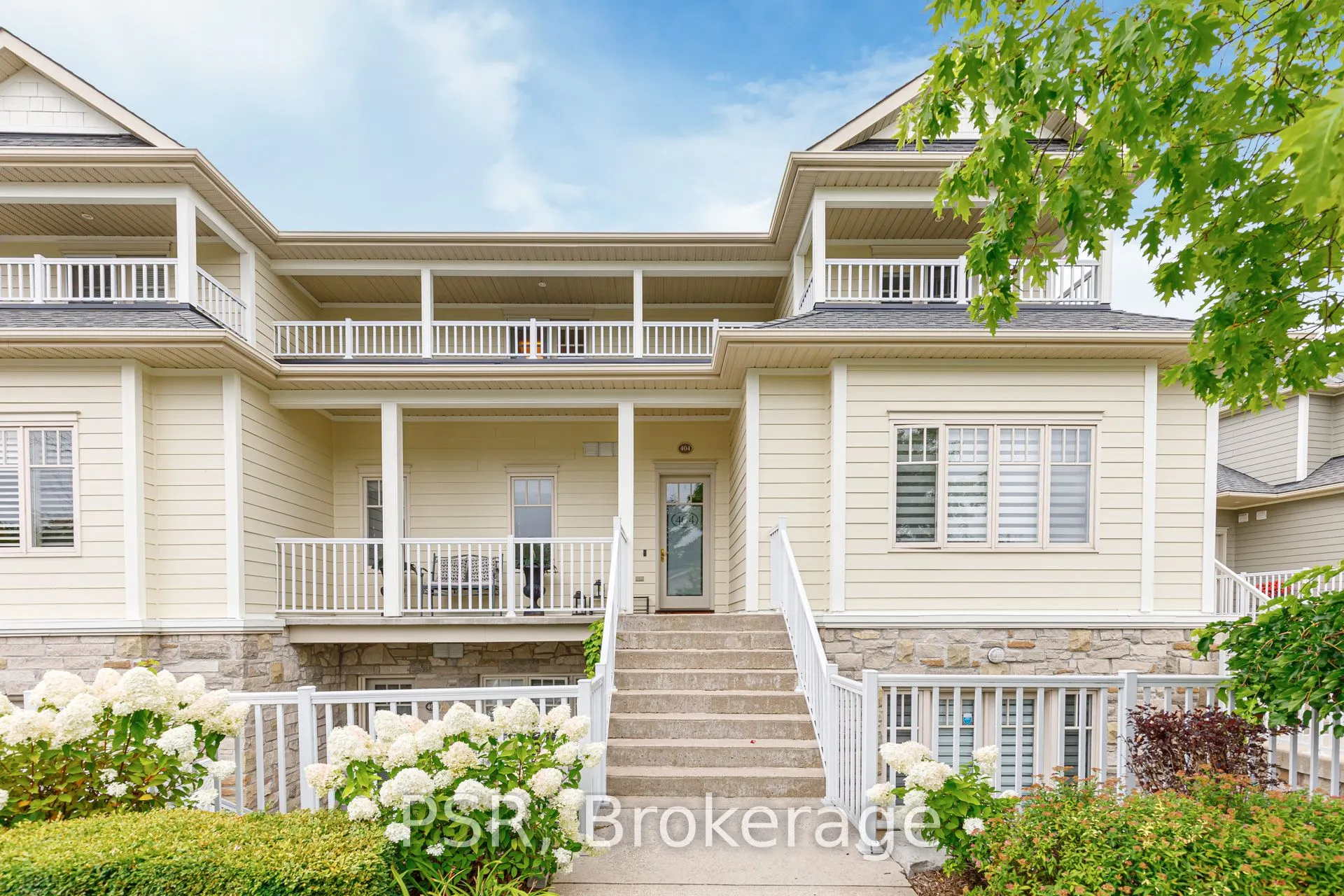 40 Trott Boulevard, #404