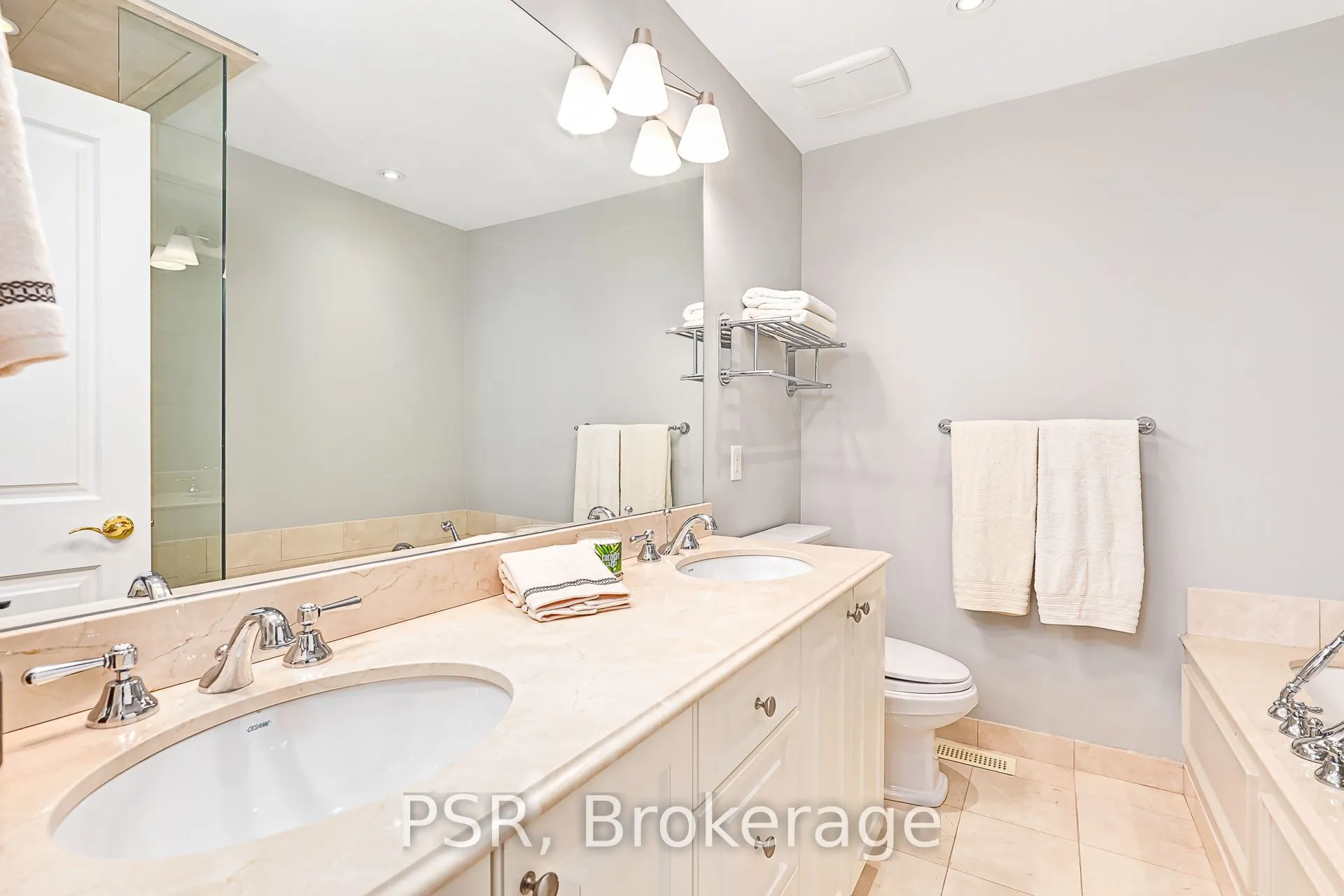 40 Trott Boulevard, #404