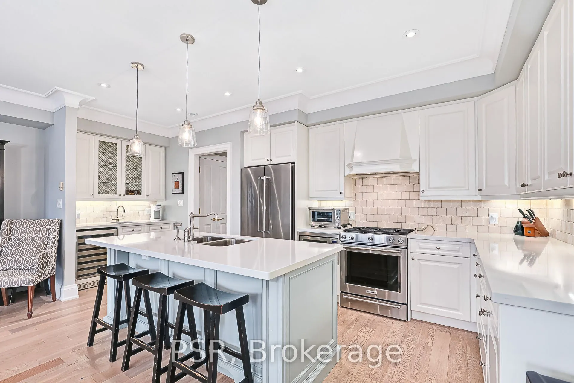 40 Trott Boulevard, #404