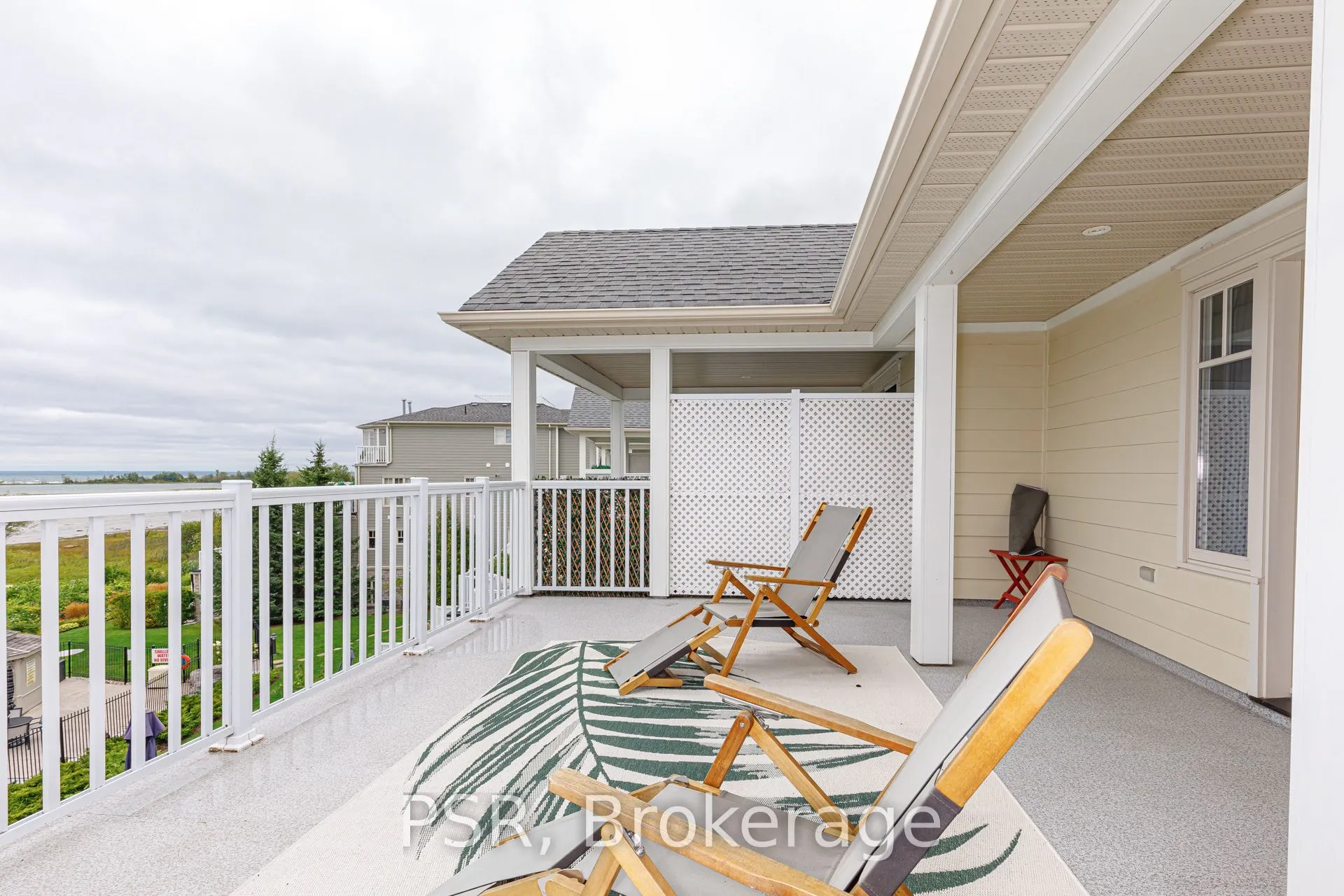 40 Trott Boulevard, #404