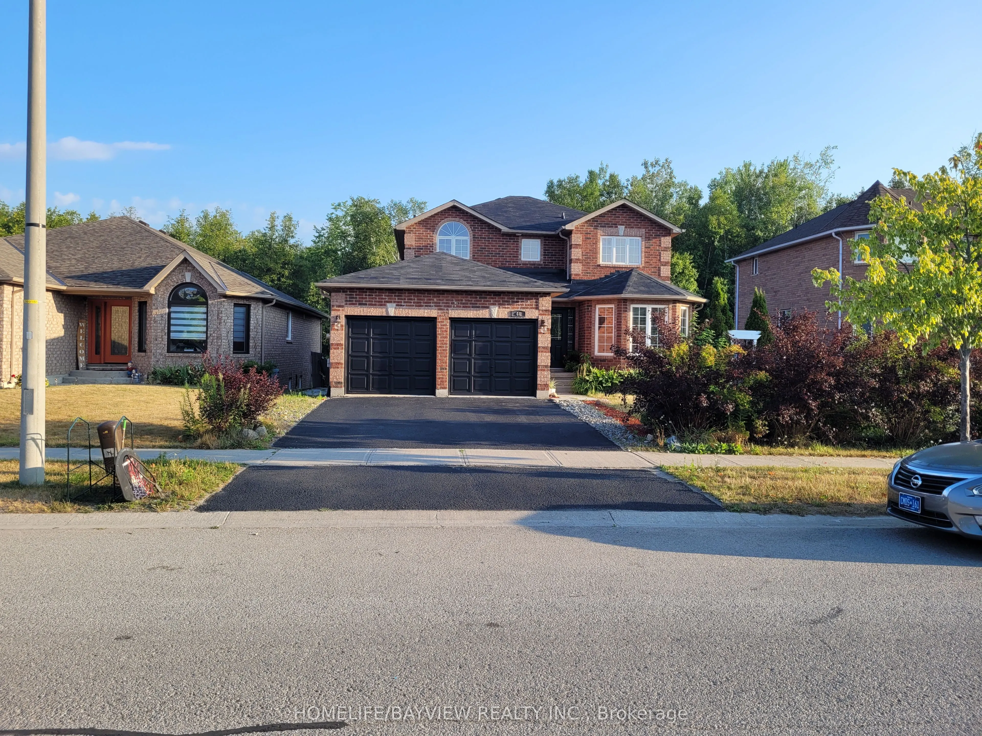 44 THICKETWOOD Avenue