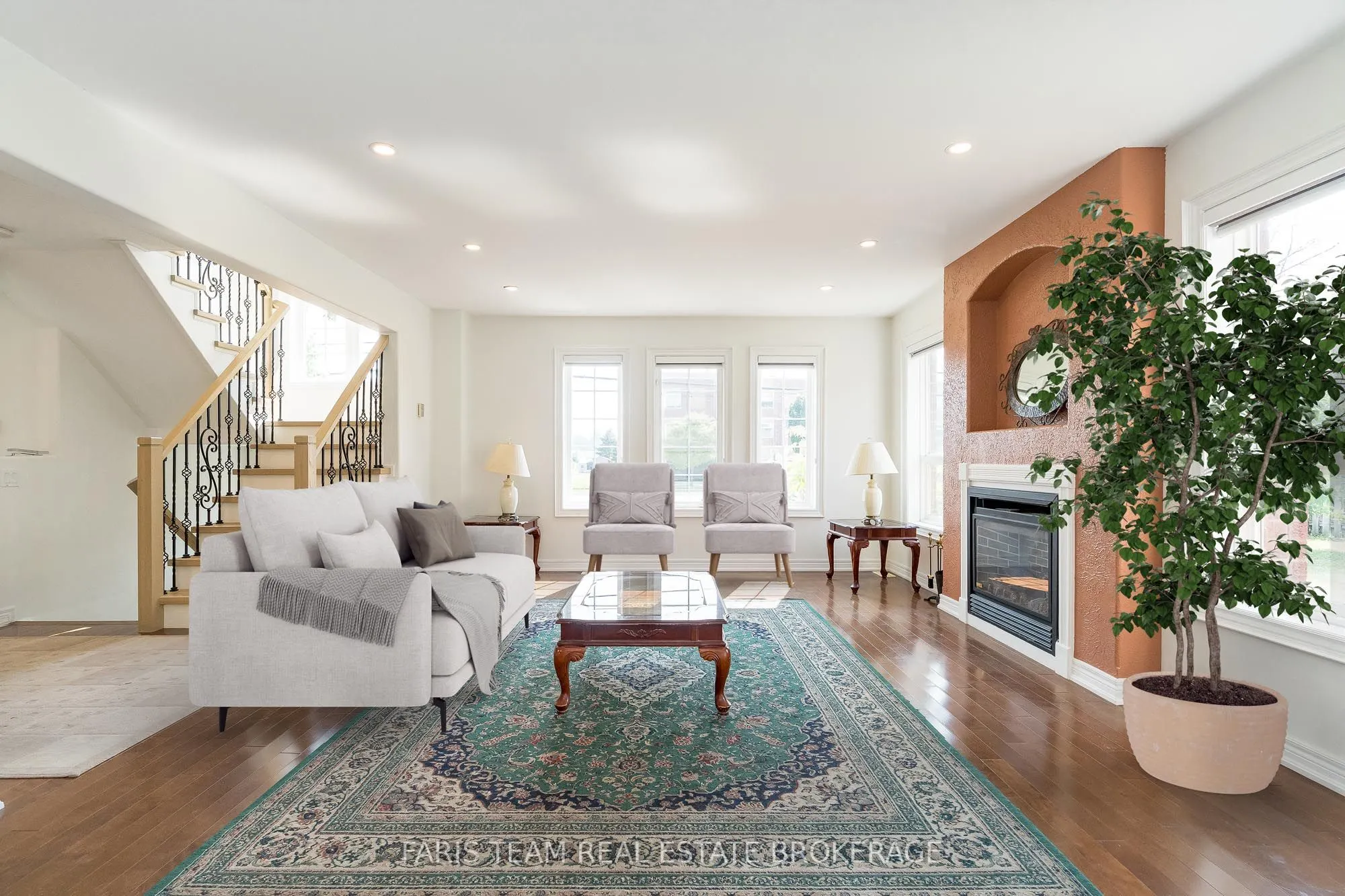 2 Vanessa Drive