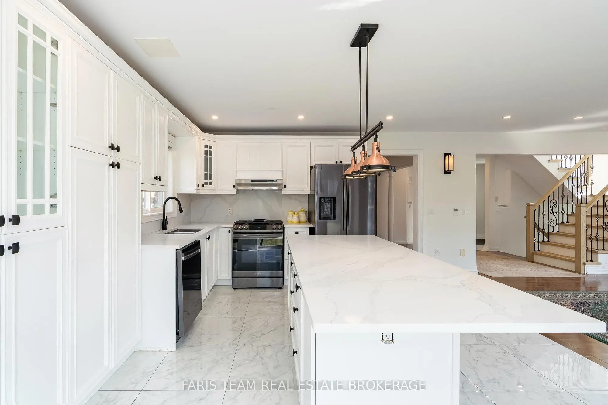 2 Vanessa Drive