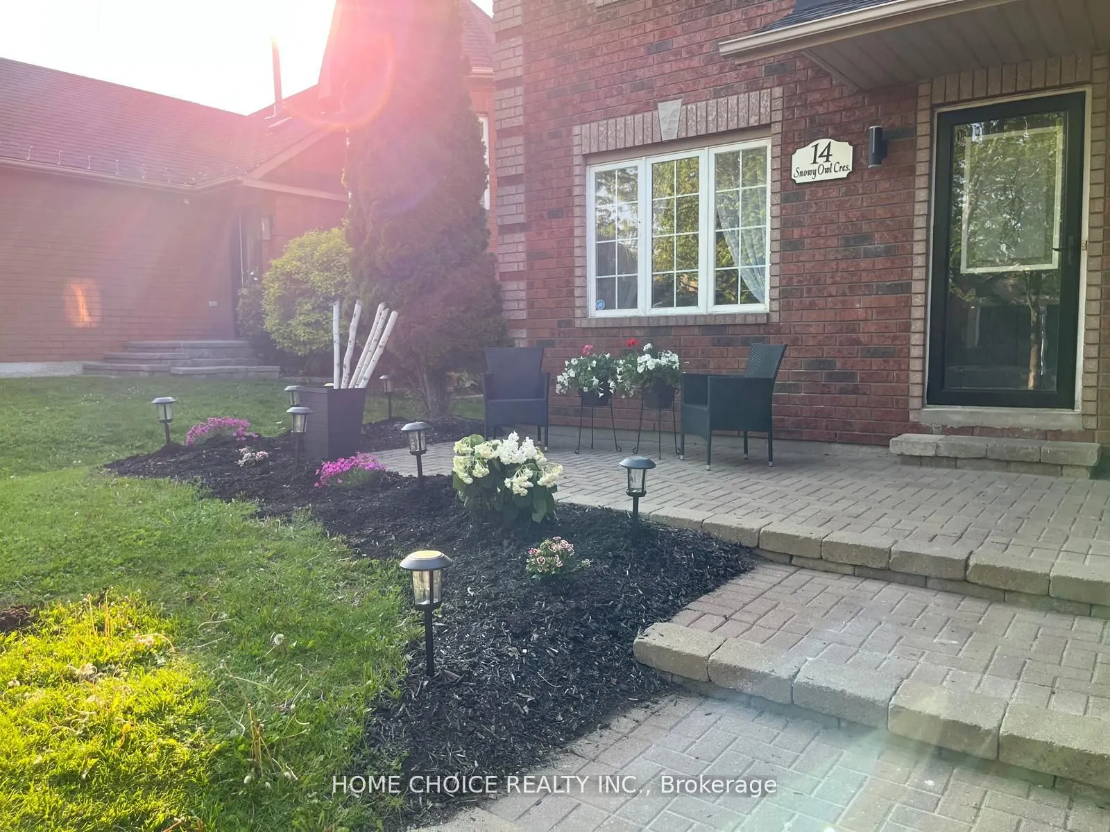 14 Snowy Owl Crescent