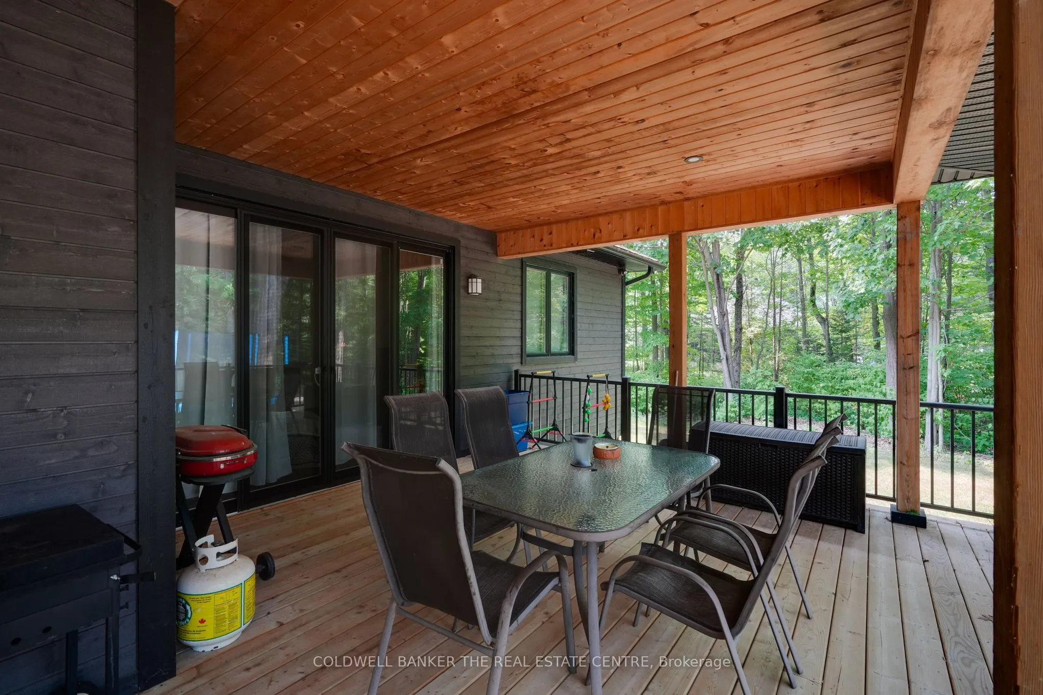 34 Oakwood Avenue