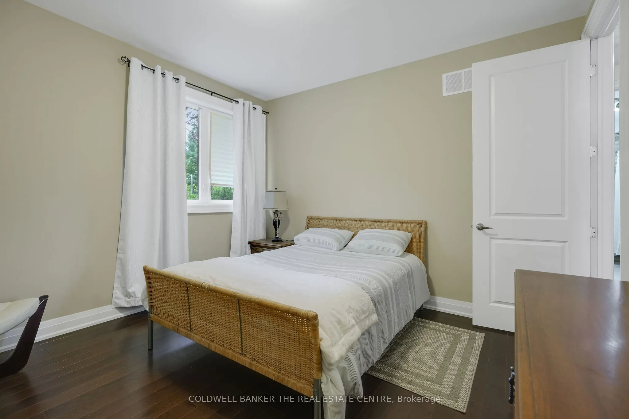 34 Oakwood Avenue
