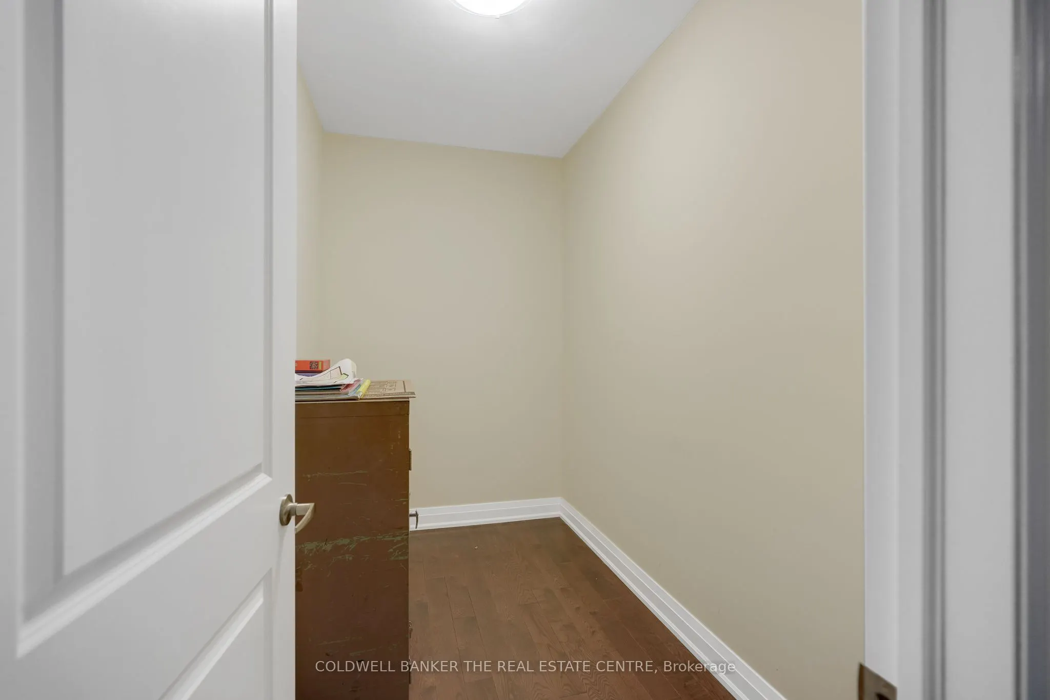 34 Oakwood Avenue