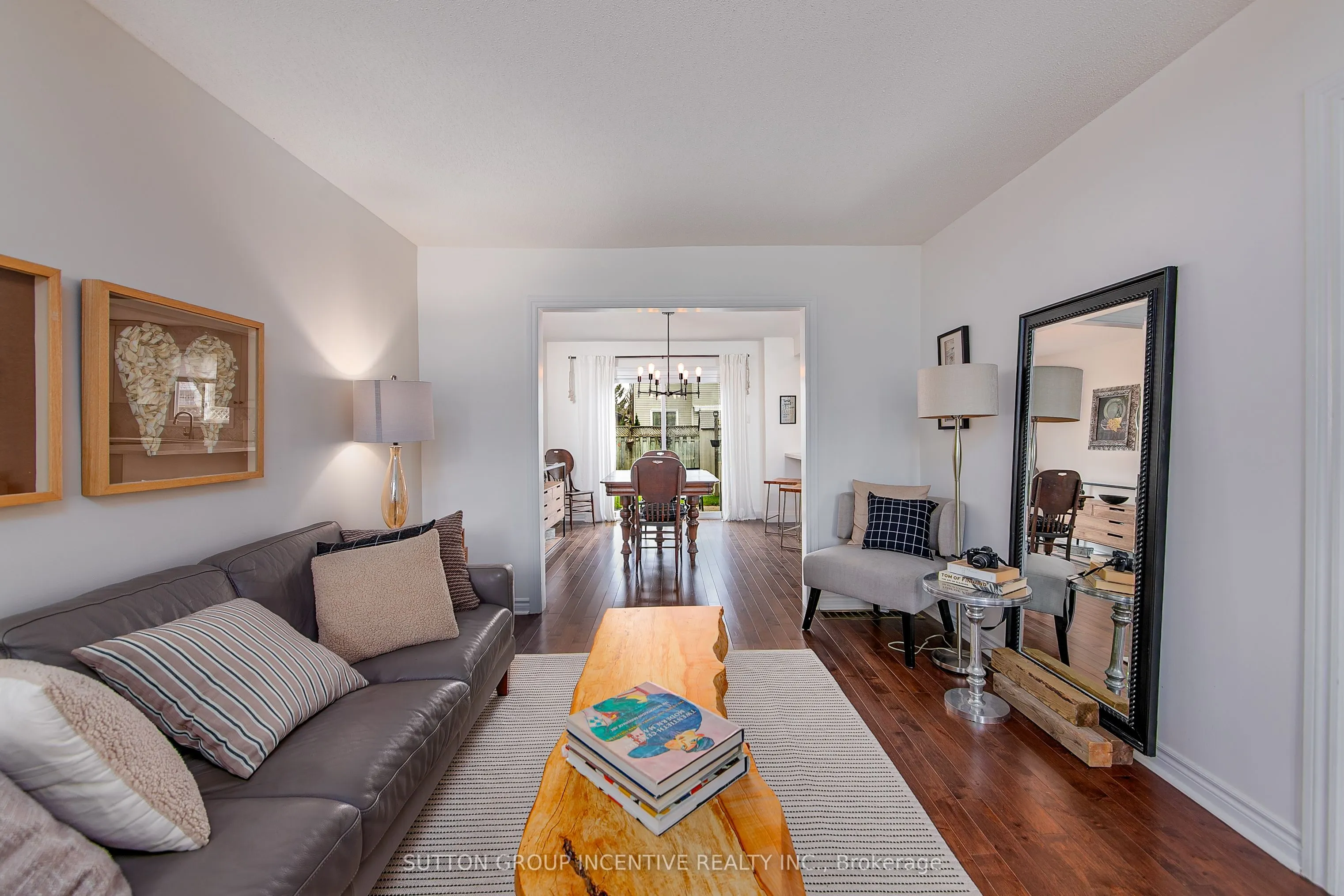 25 Rosenfeld Drive