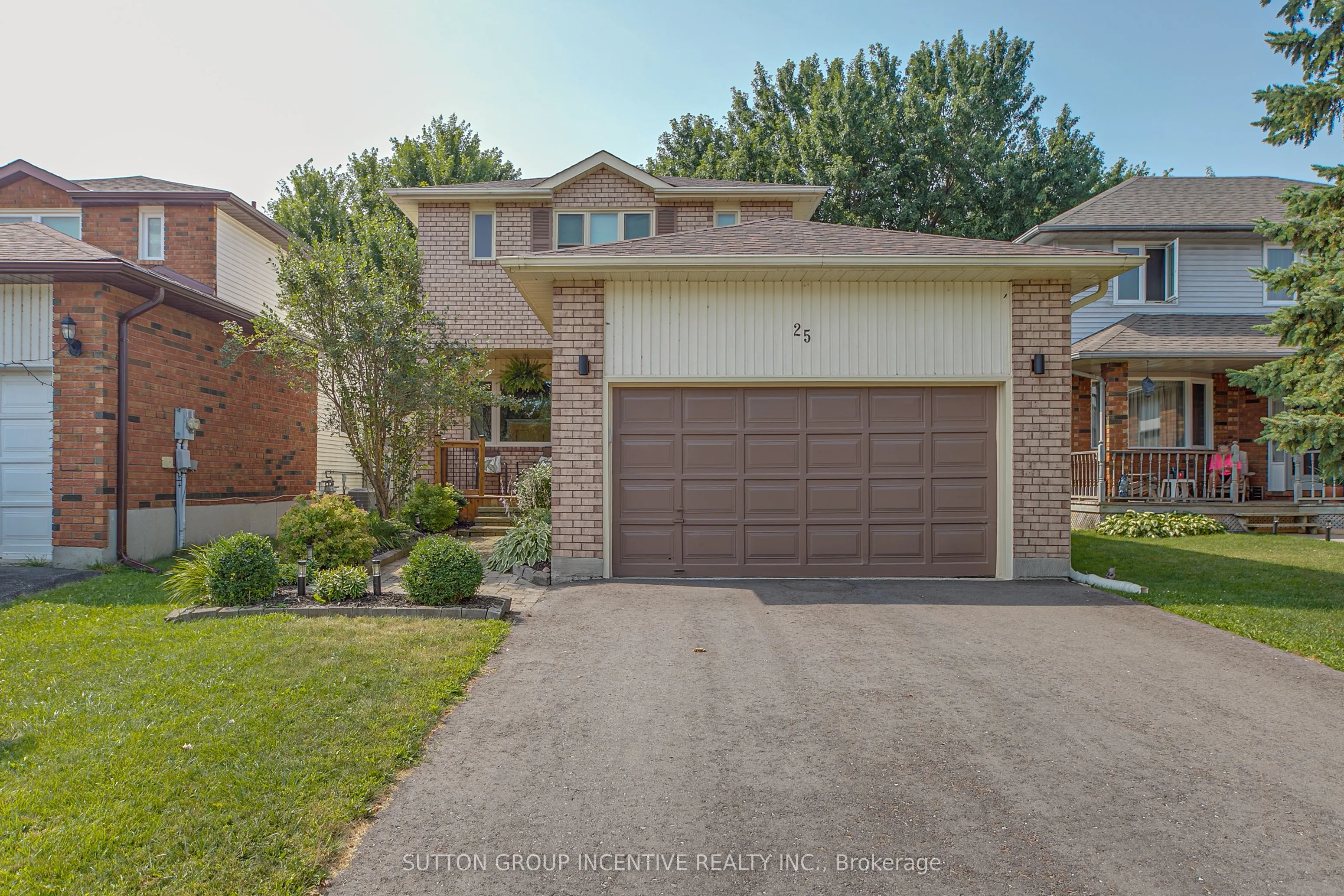 25 Rosenfeld Drive
