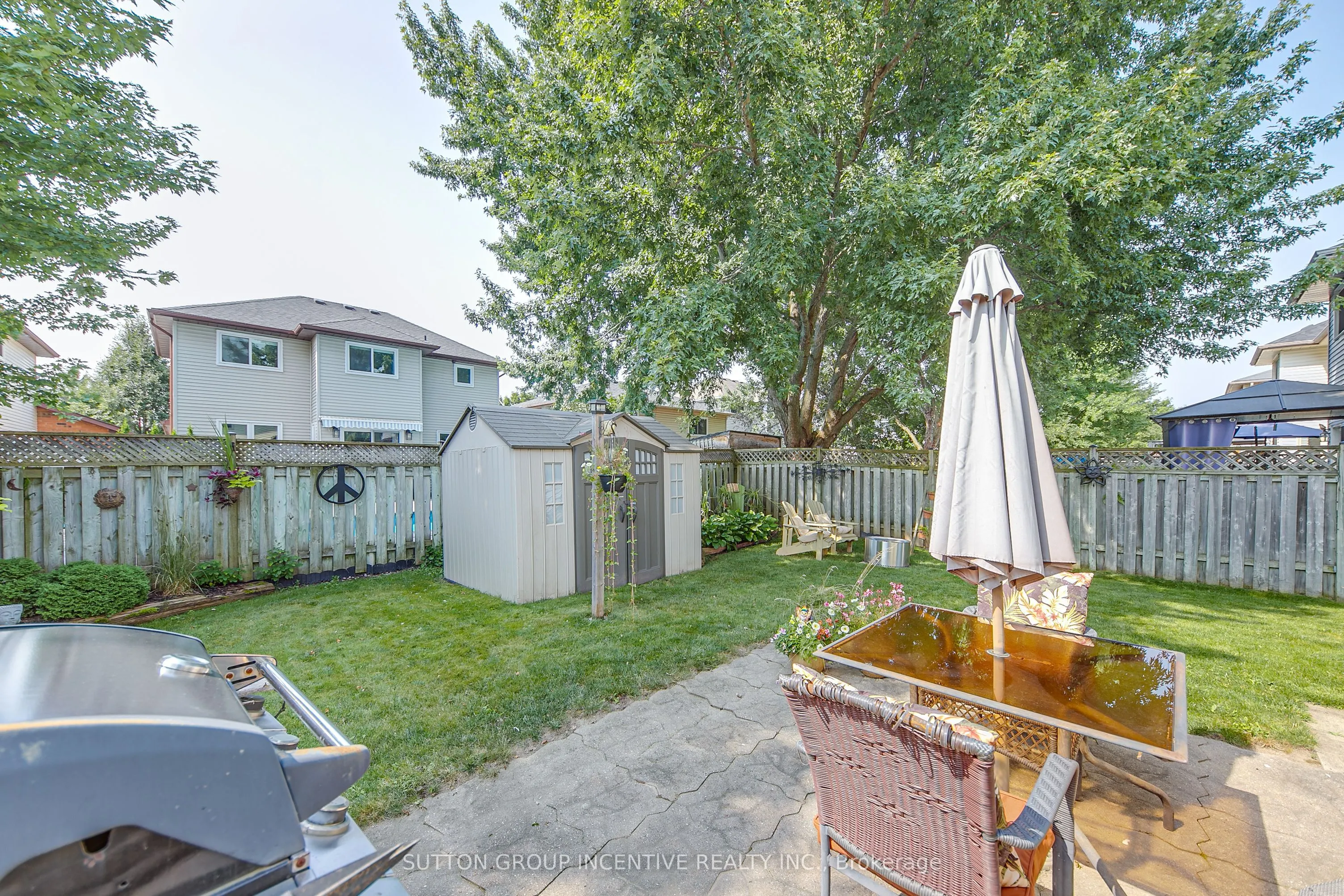 25 Rosenfeld Drive