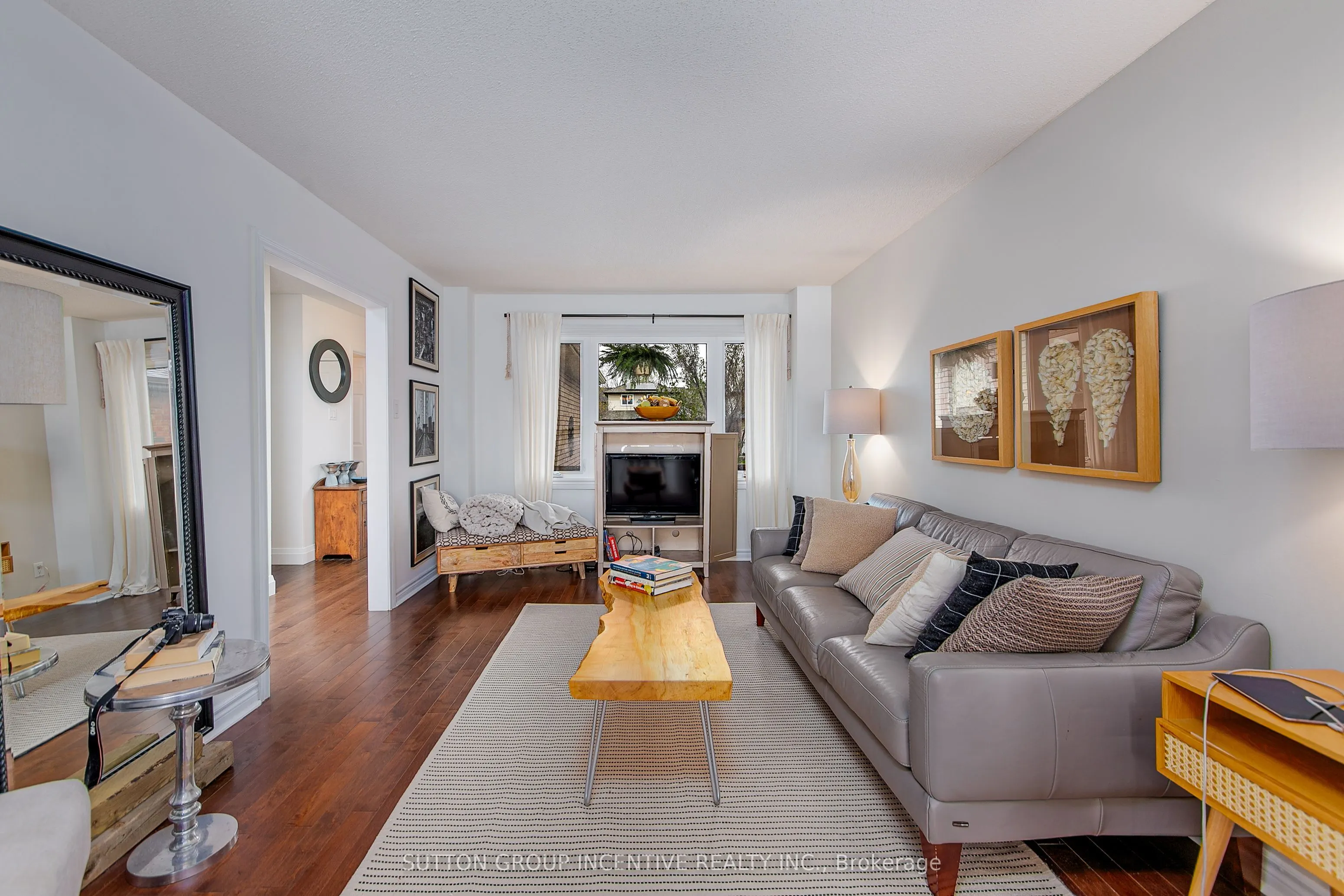 25 Rosenfeld Drive