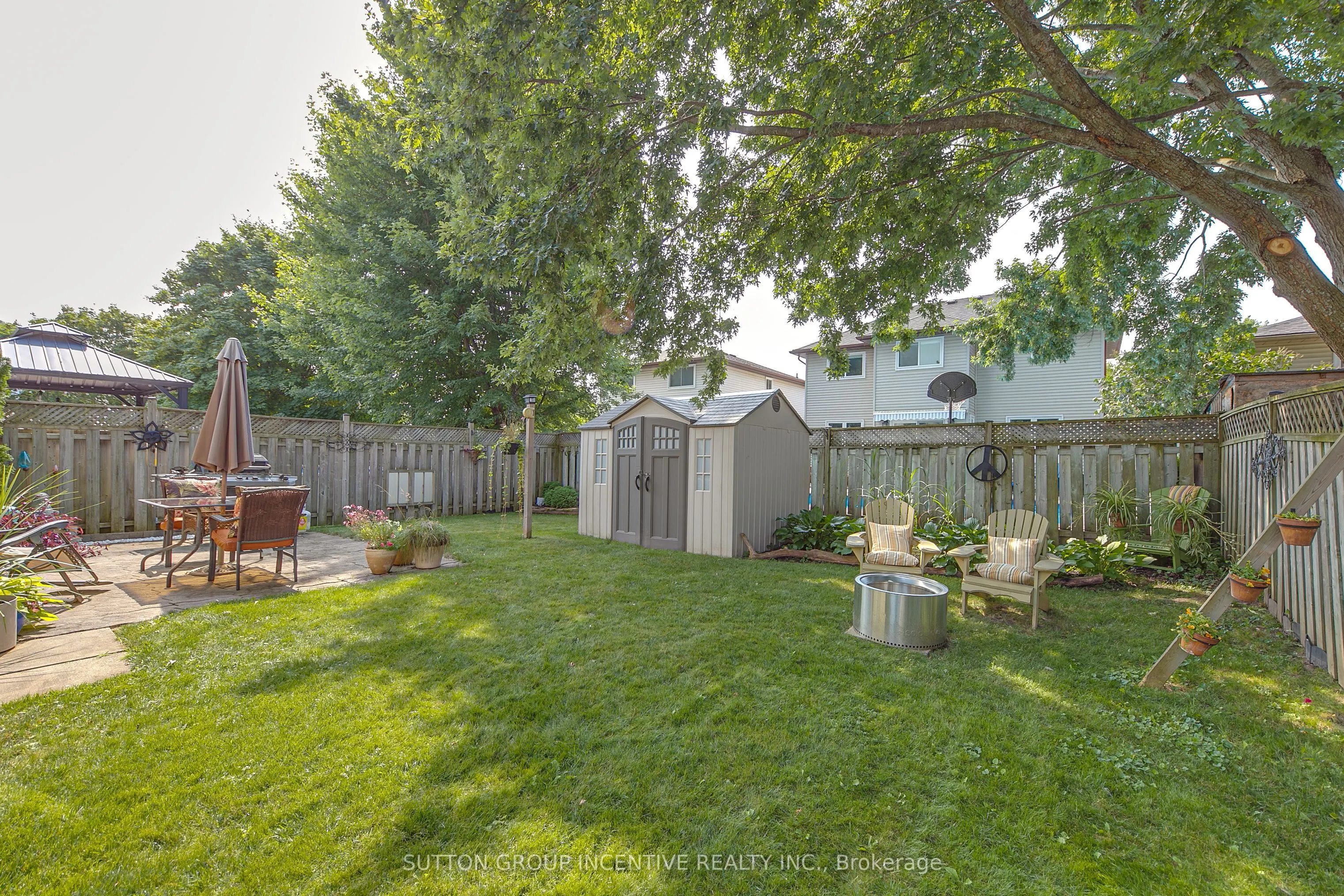 25 Rosenfeld Drive