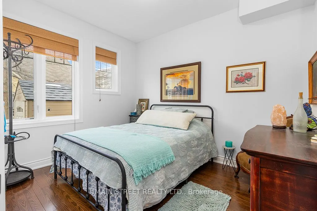 36 Savannah Crescent
