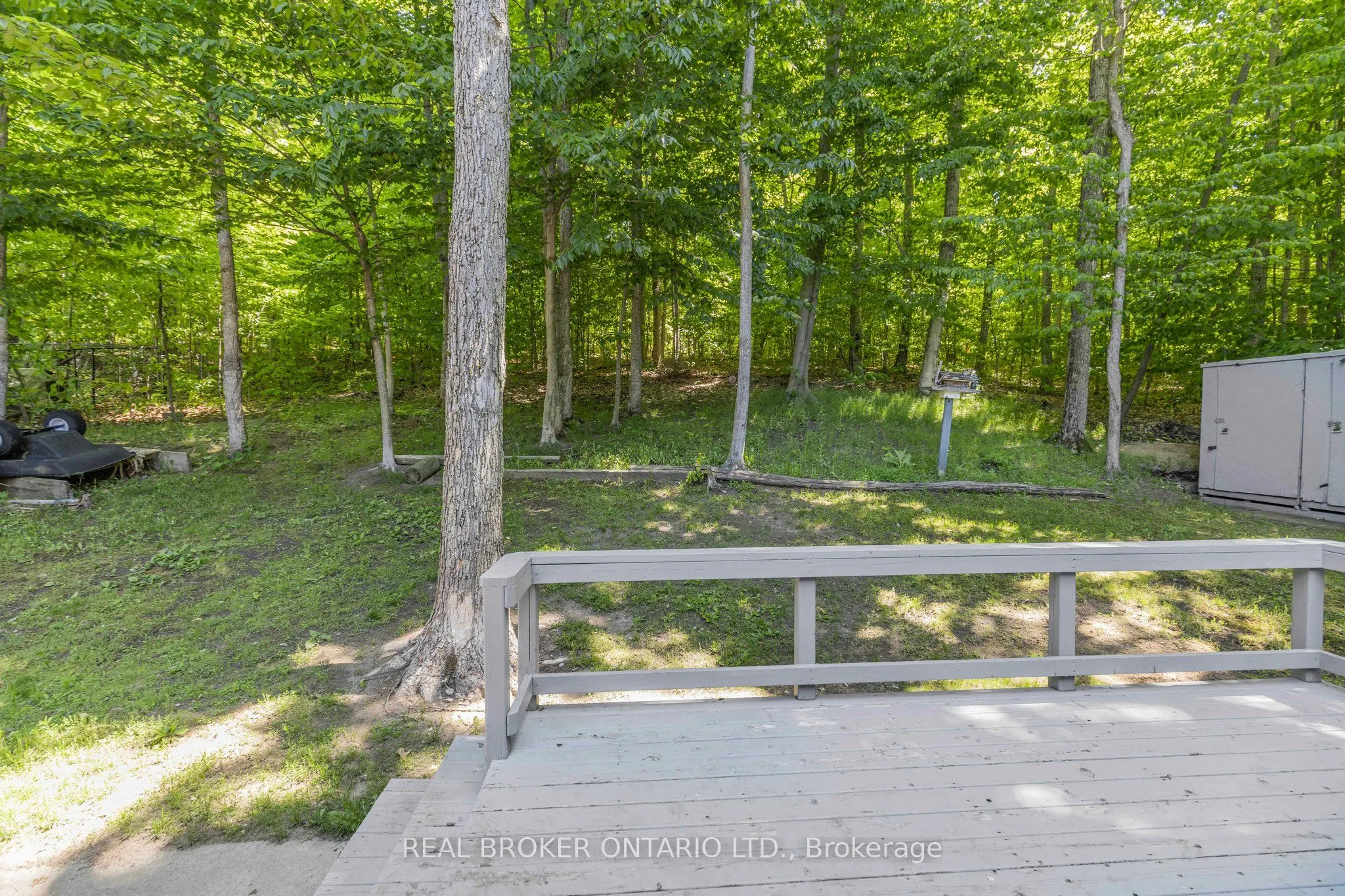 87 Farlain Lake Road E