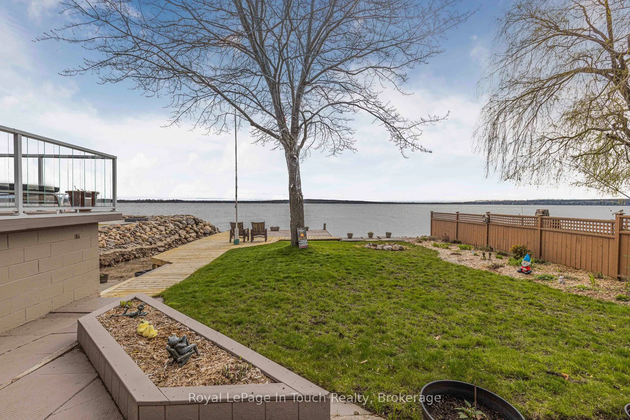 278 Robins Point Road