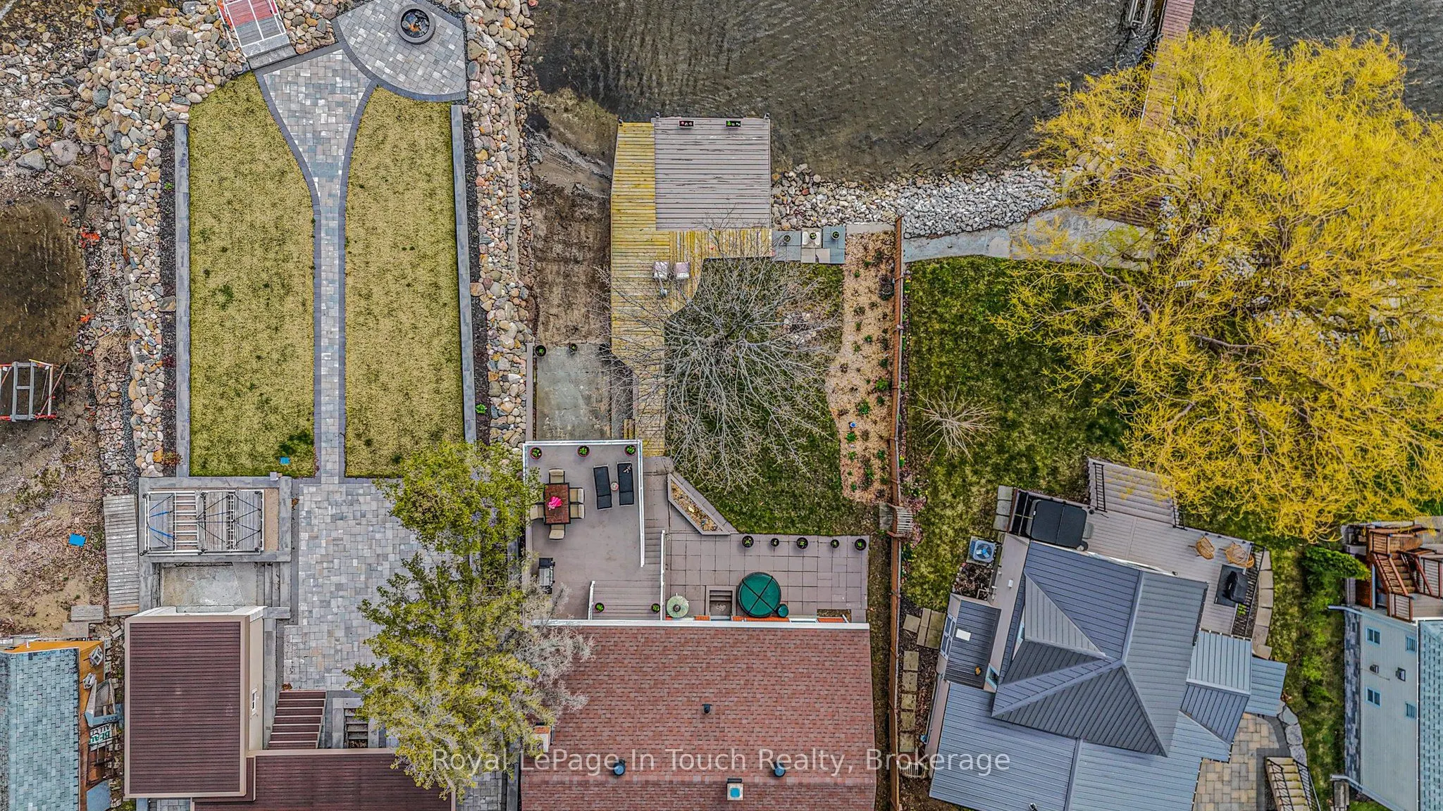278 Robins Point Road