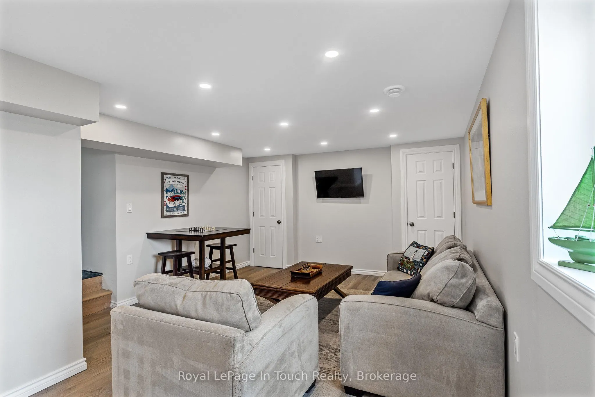 278 Robins Point Road