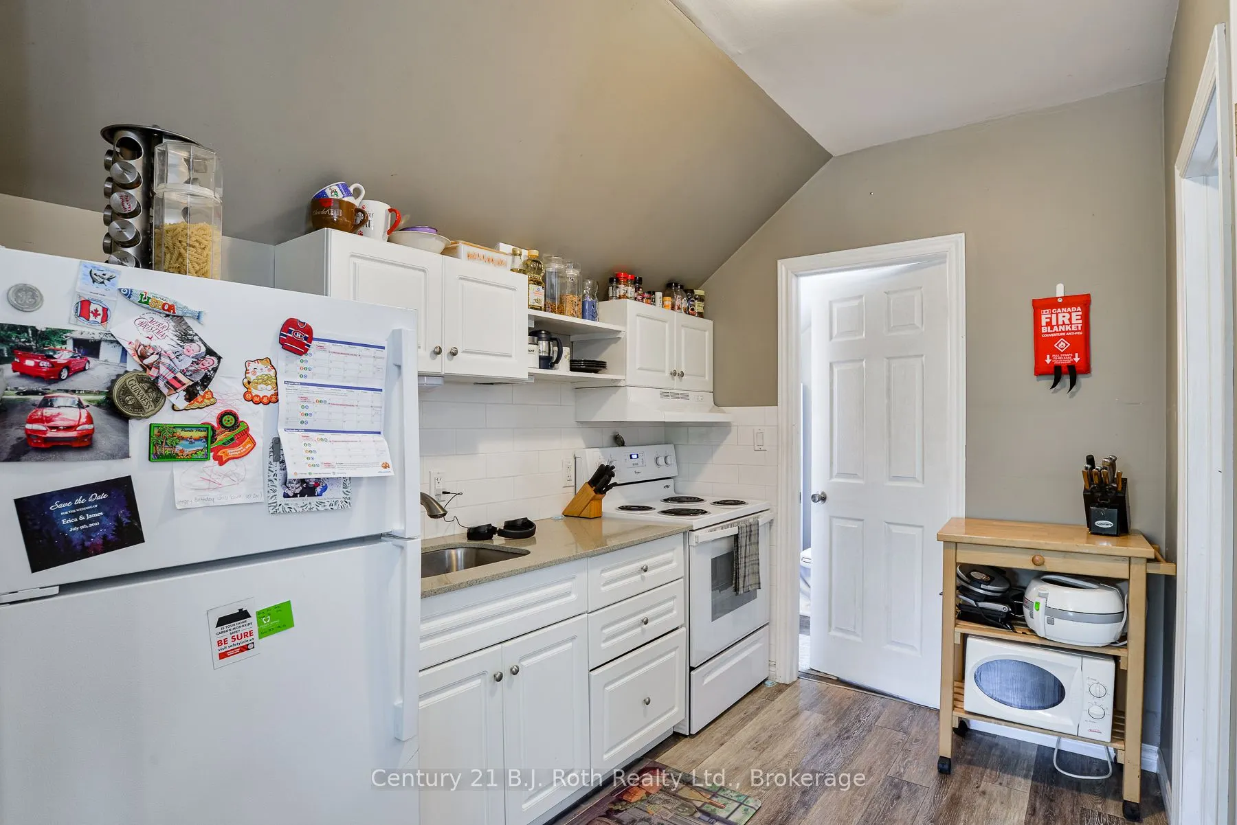 103 Albert Street S