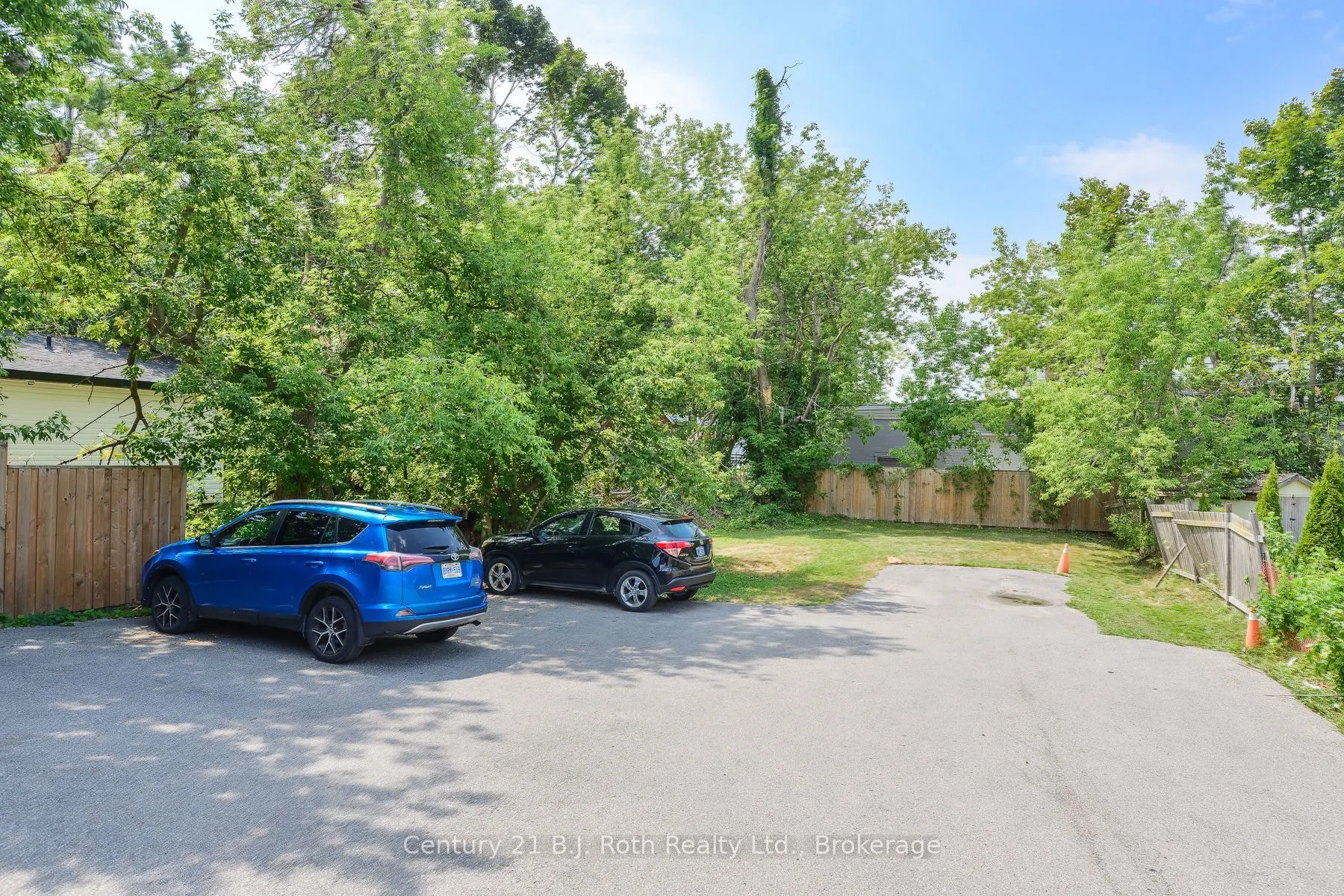 103 Albert Street S
