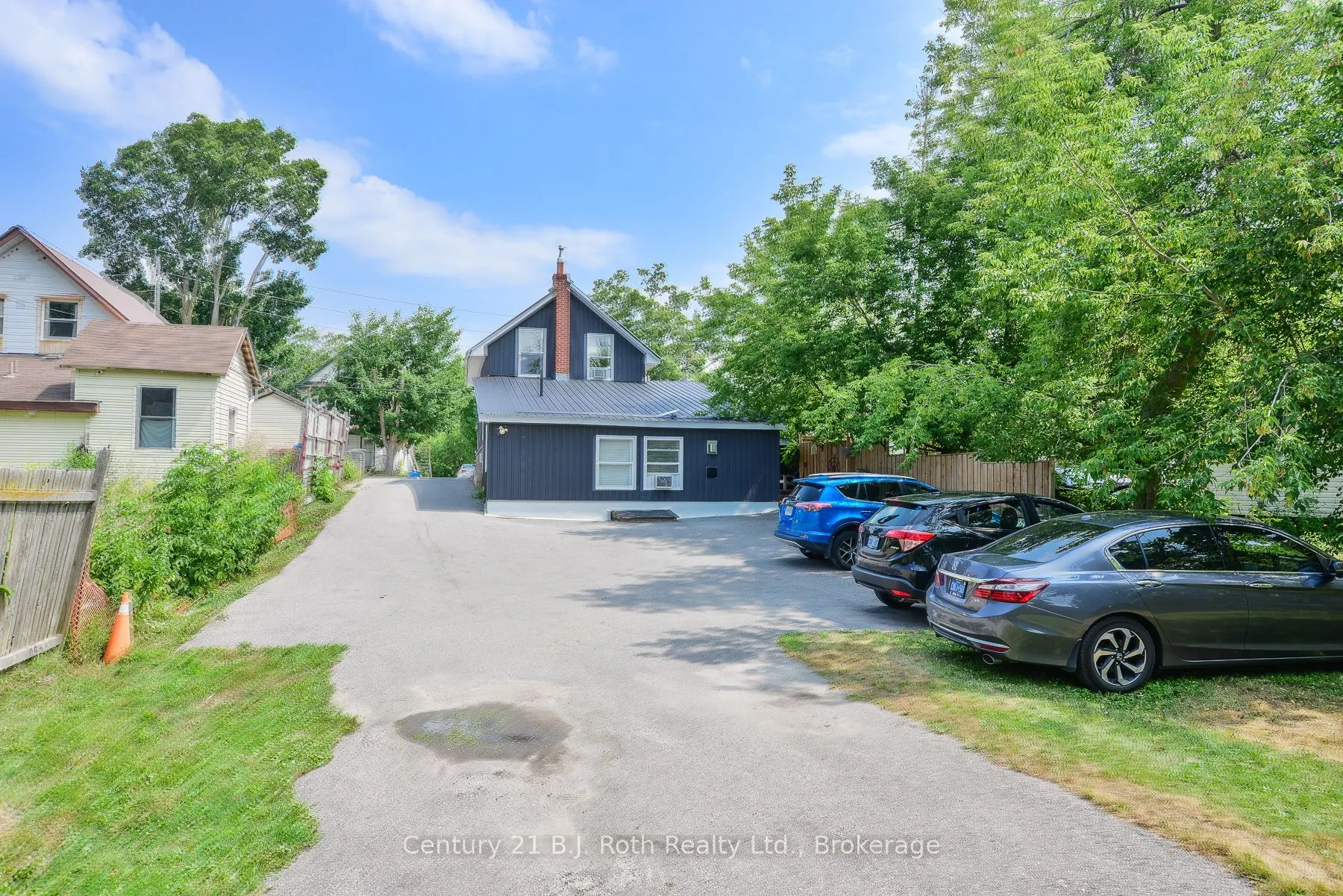103 Albert Street S