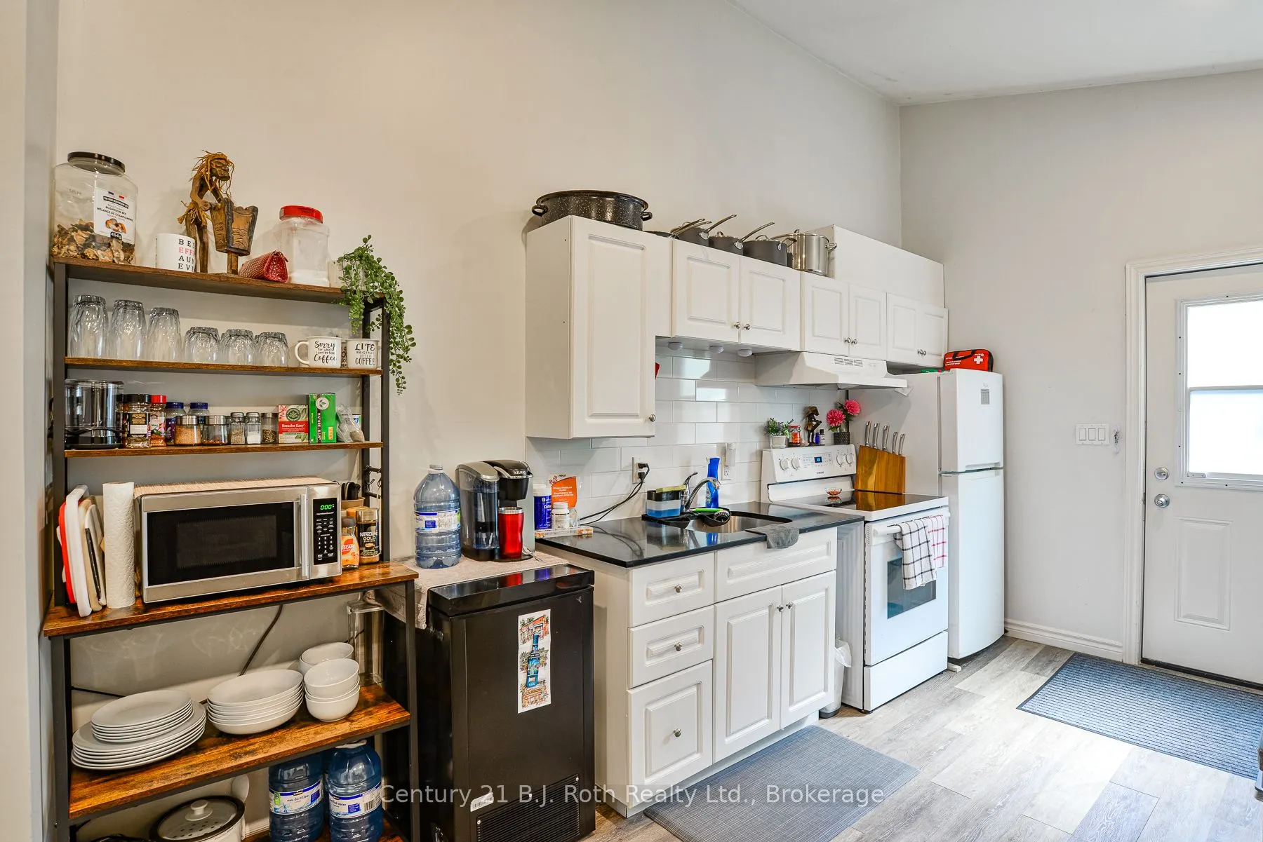 103 Albert Street S