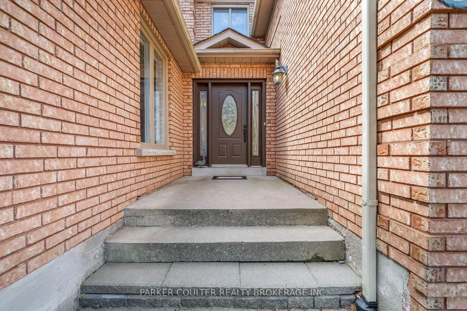 43 Falling Brook Drive