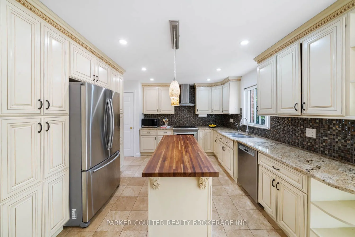 43 Falling Brook Drive