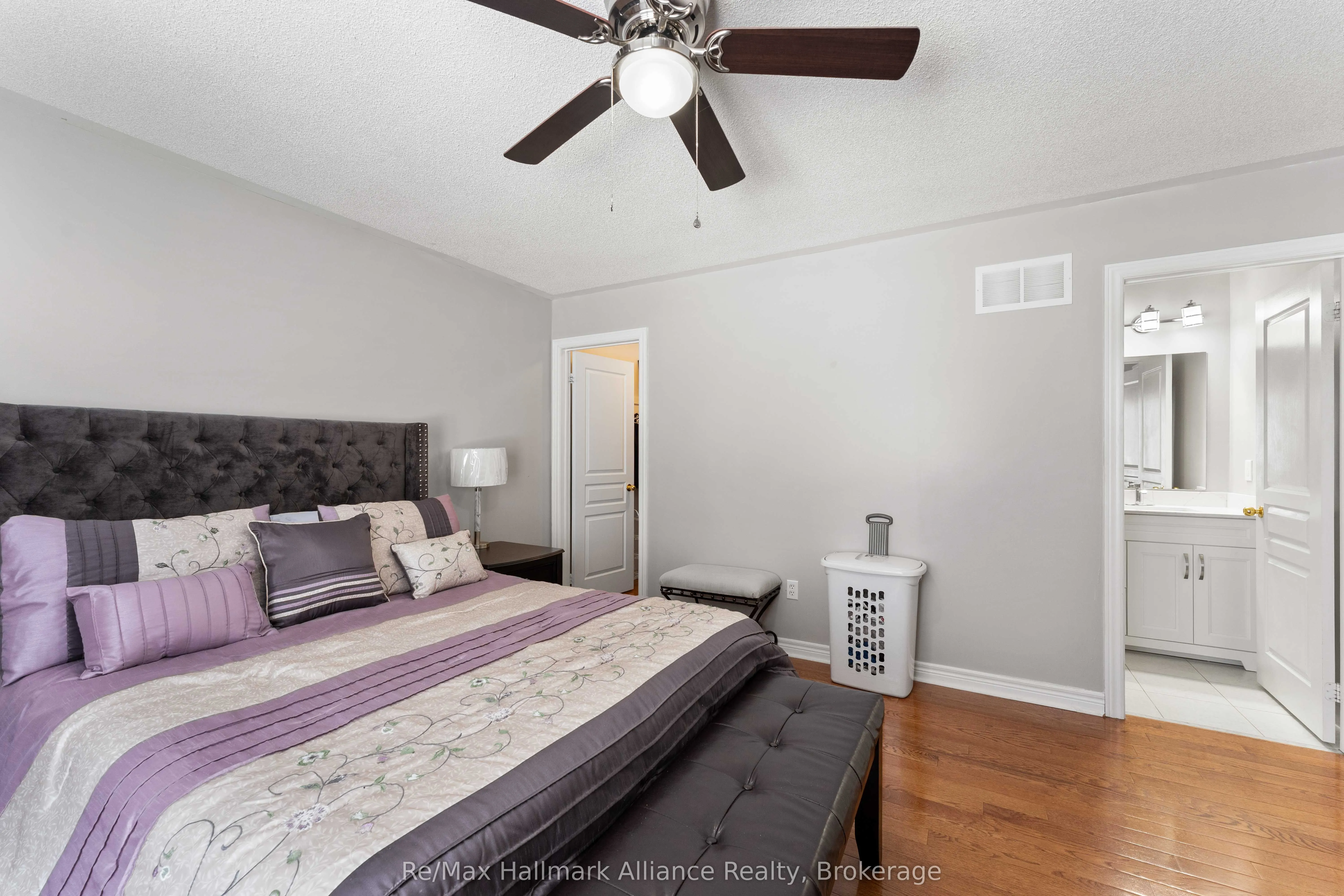 20 Meadowood Drive