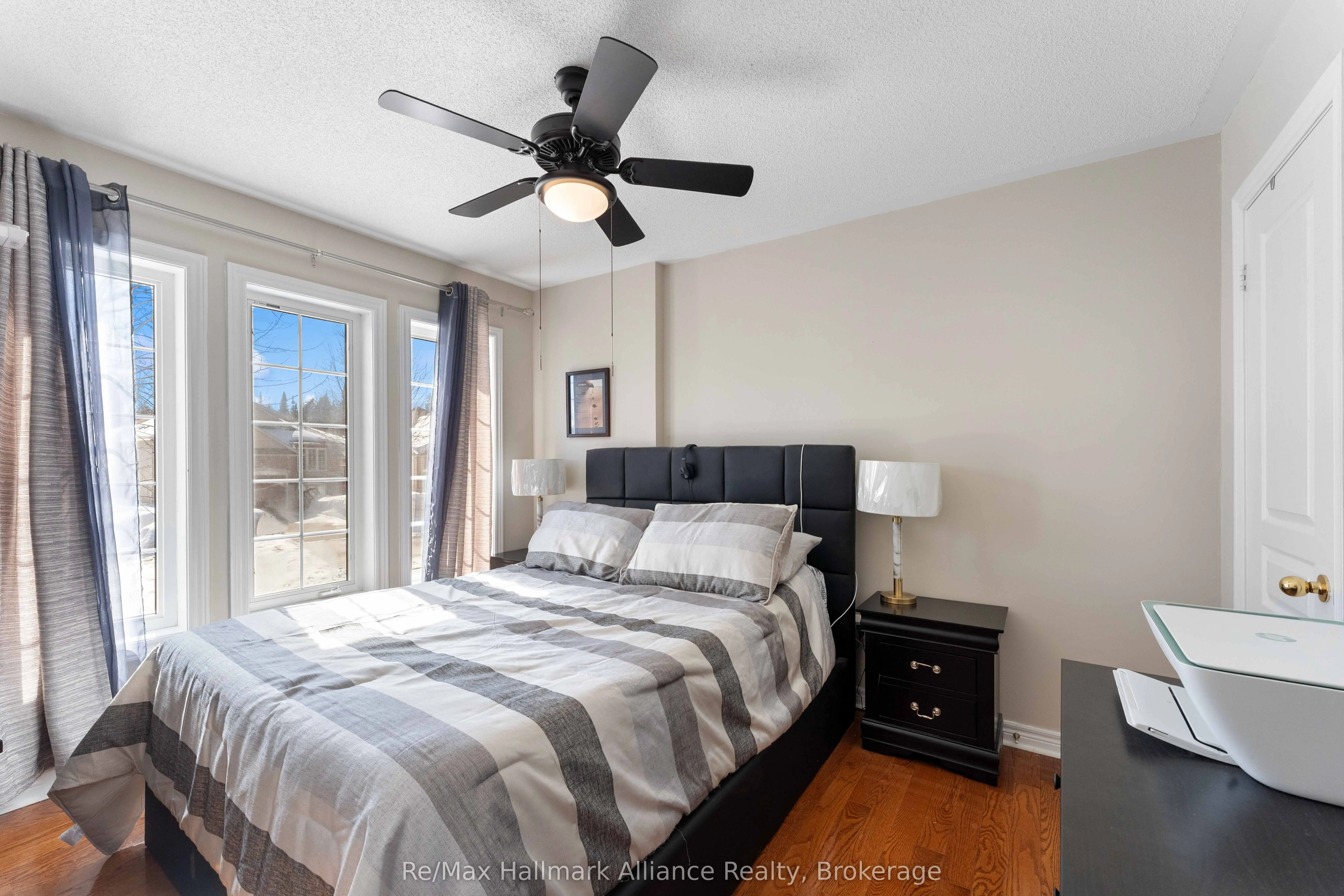 20 Meadowood Drive