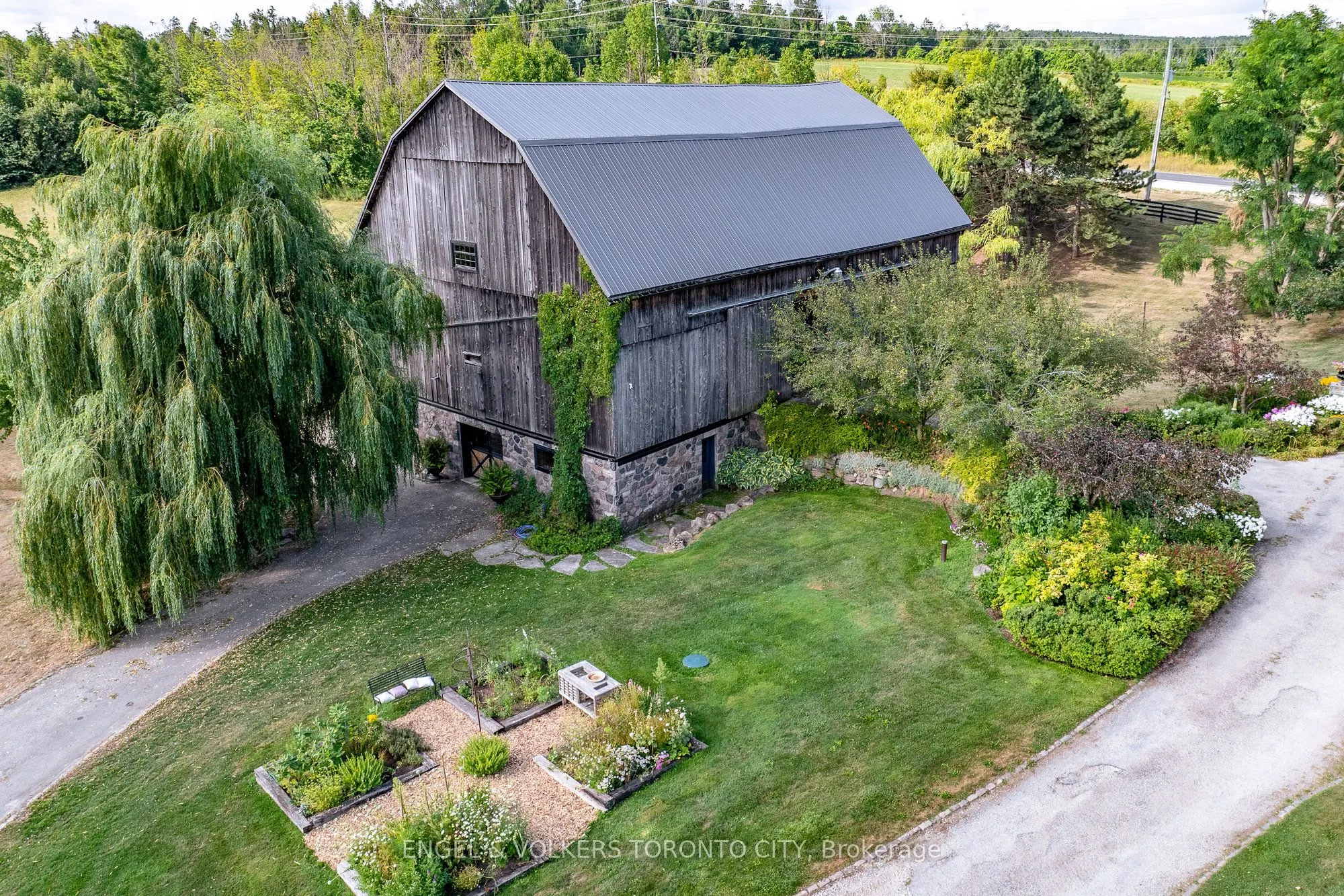 2353 HWY 124