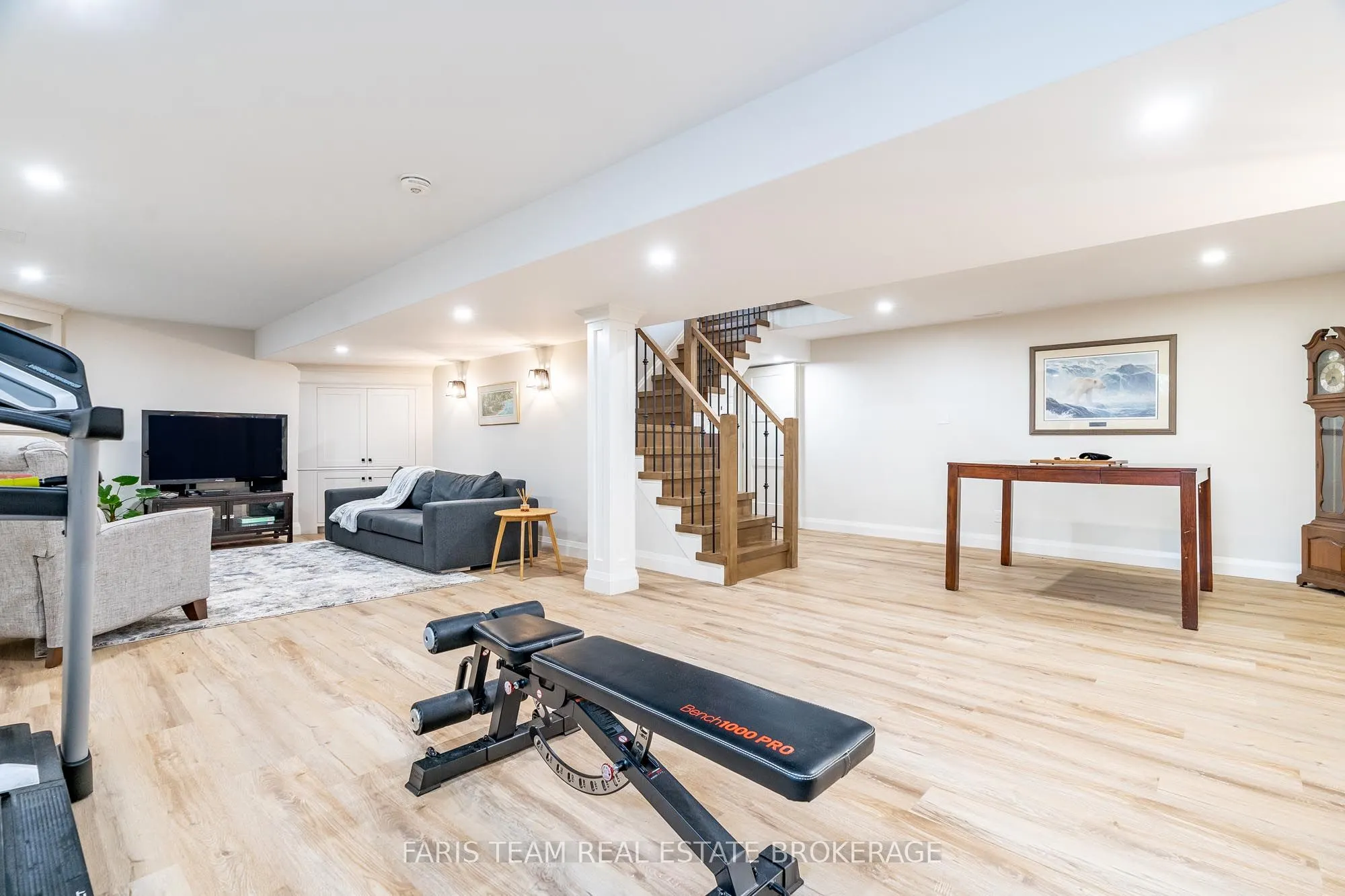 46 Elvyn Crescent