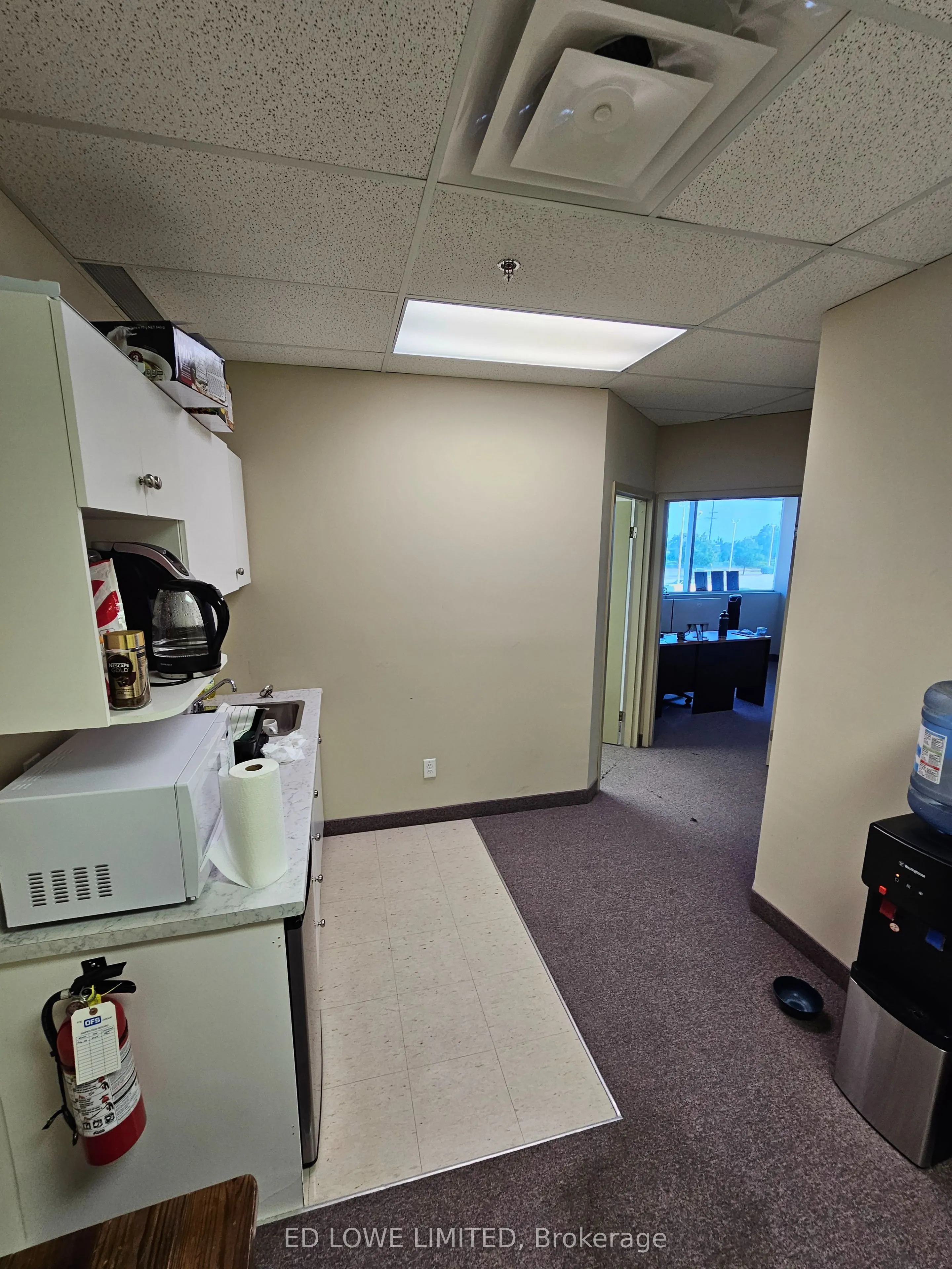 102 COMMERCE PARK Drive, #10