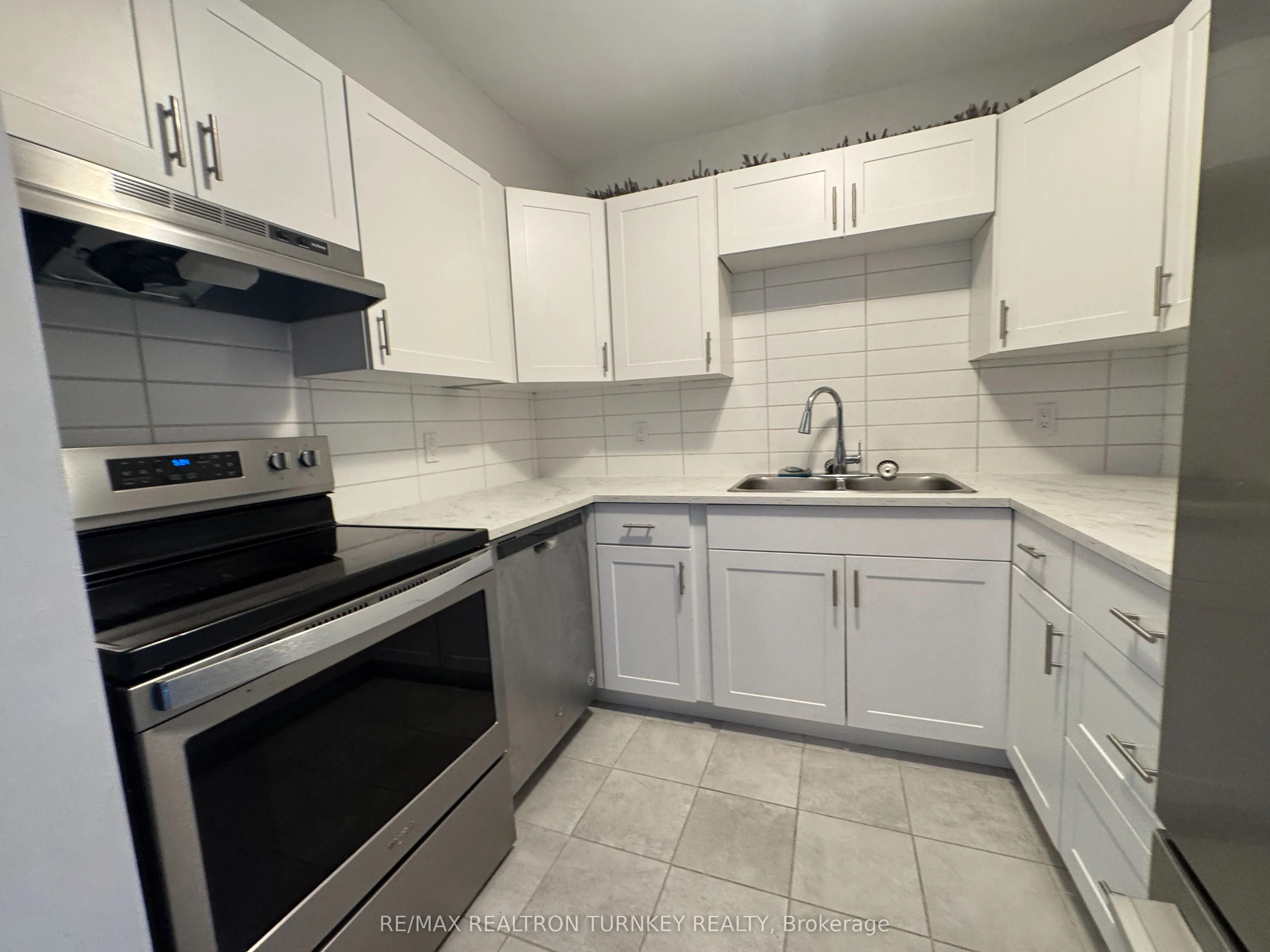 126 Bell Farm Road, #303