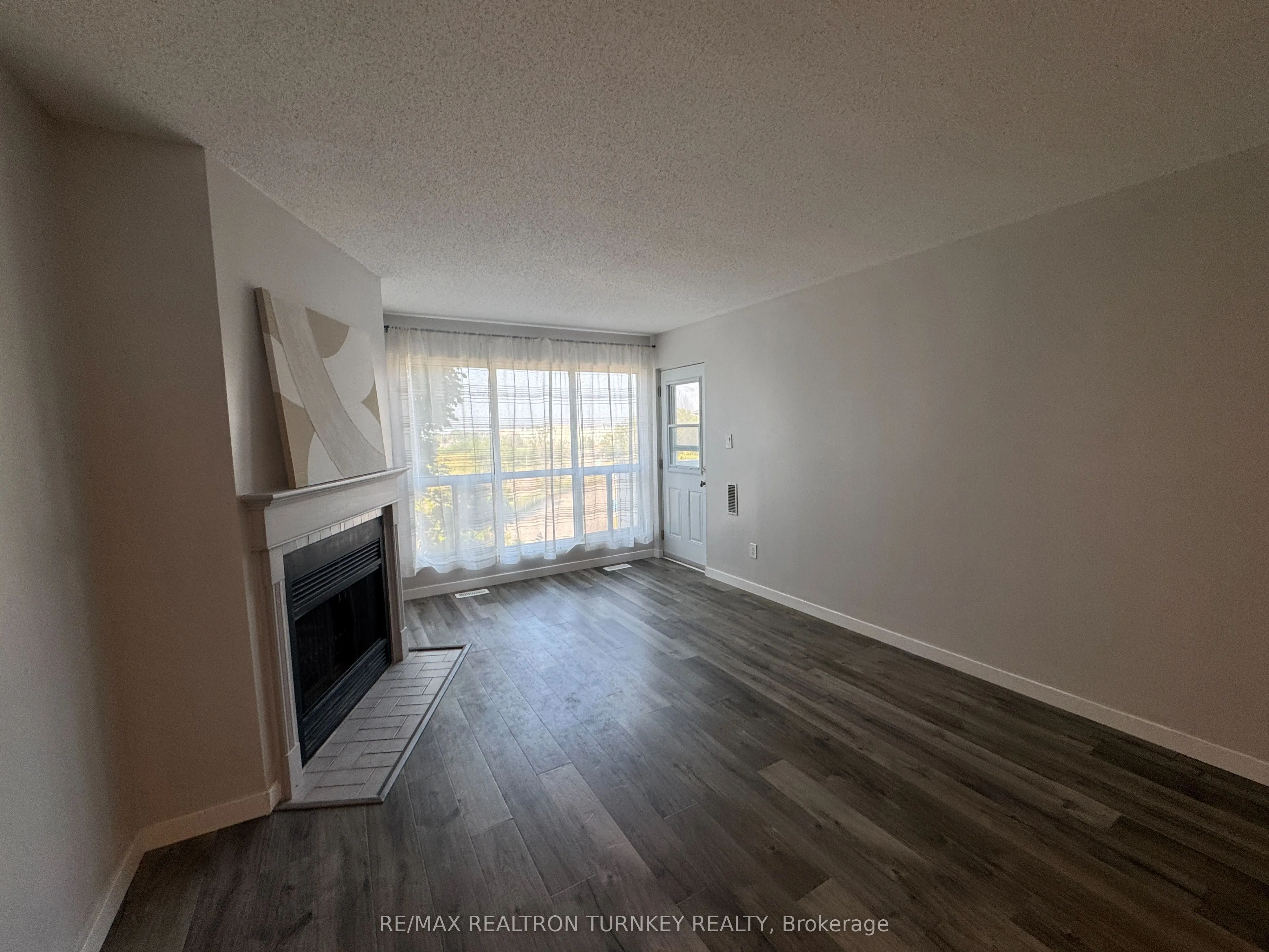 126 Bell Farm Road, #303