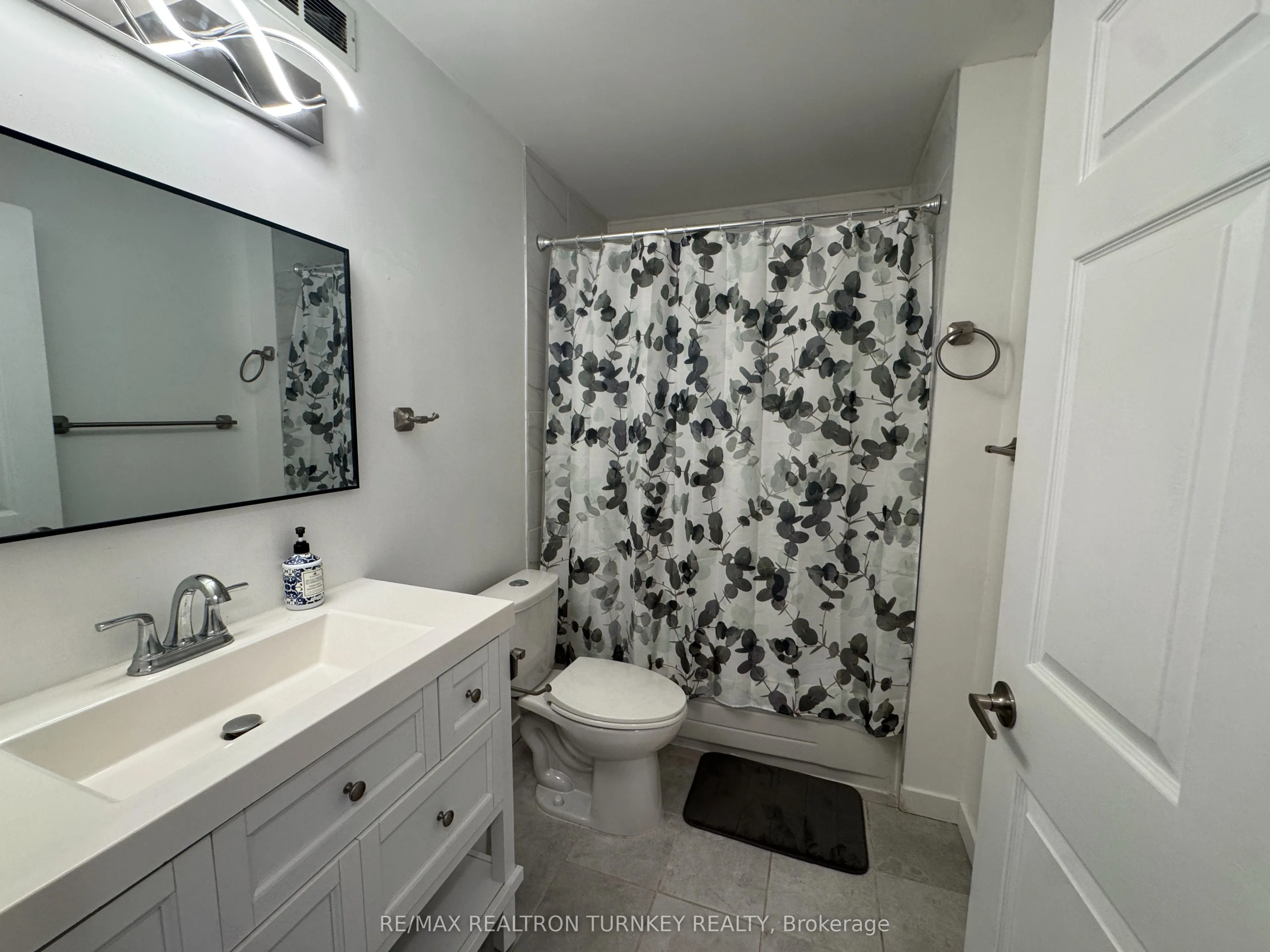 126 Bell Farm Road, #303