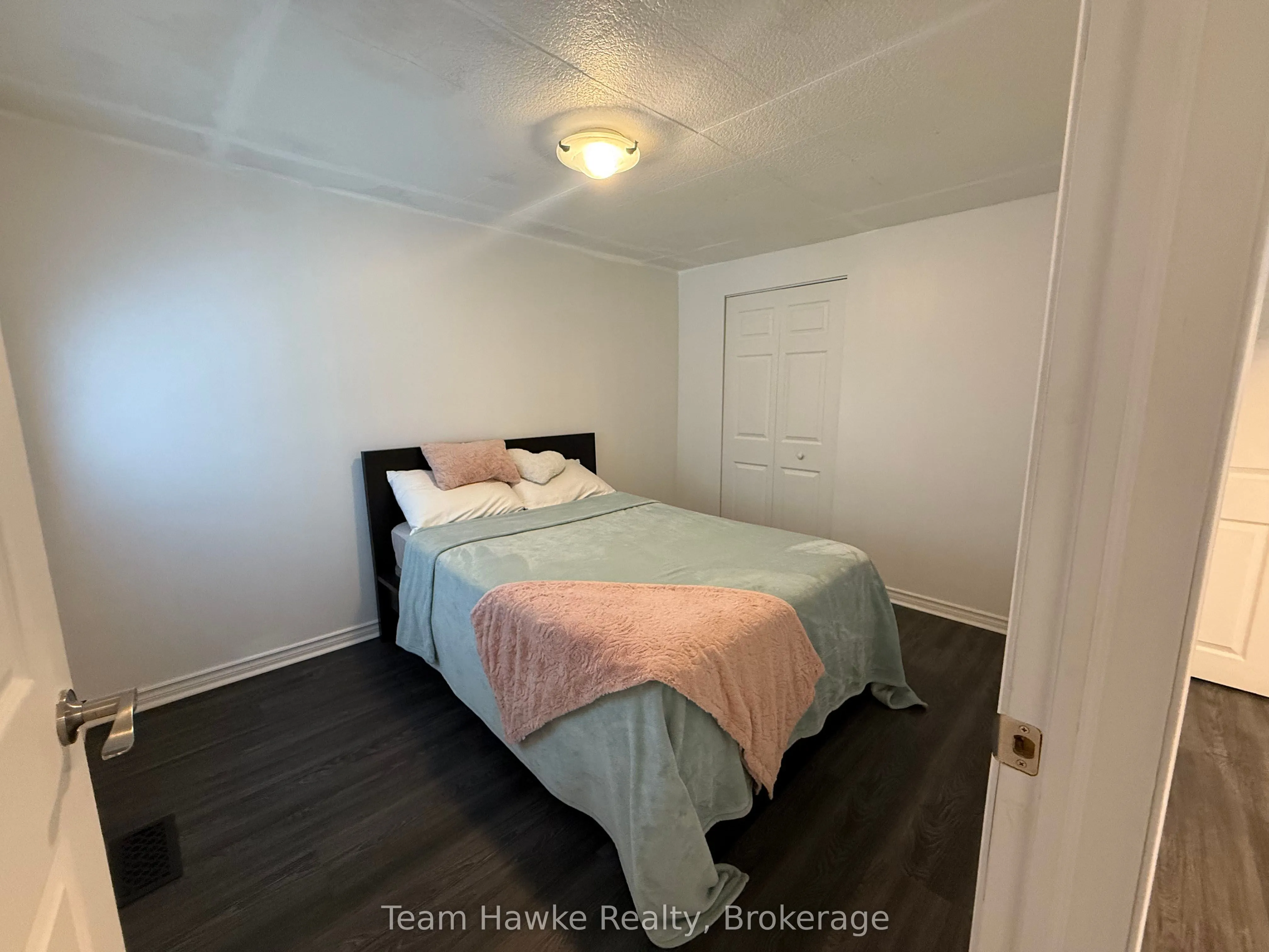 450 Sturgeon Bay Road, #2