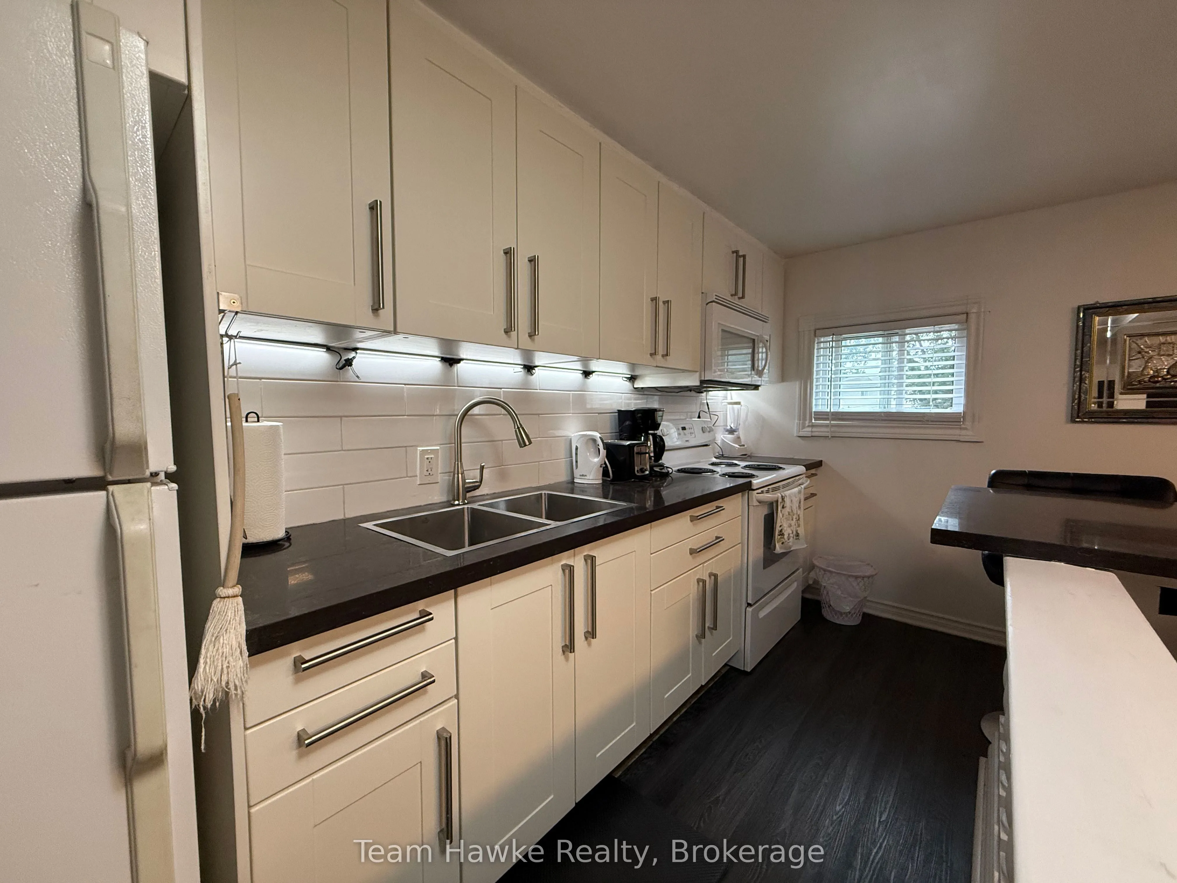 450 Sturgeon Bay Road, #2