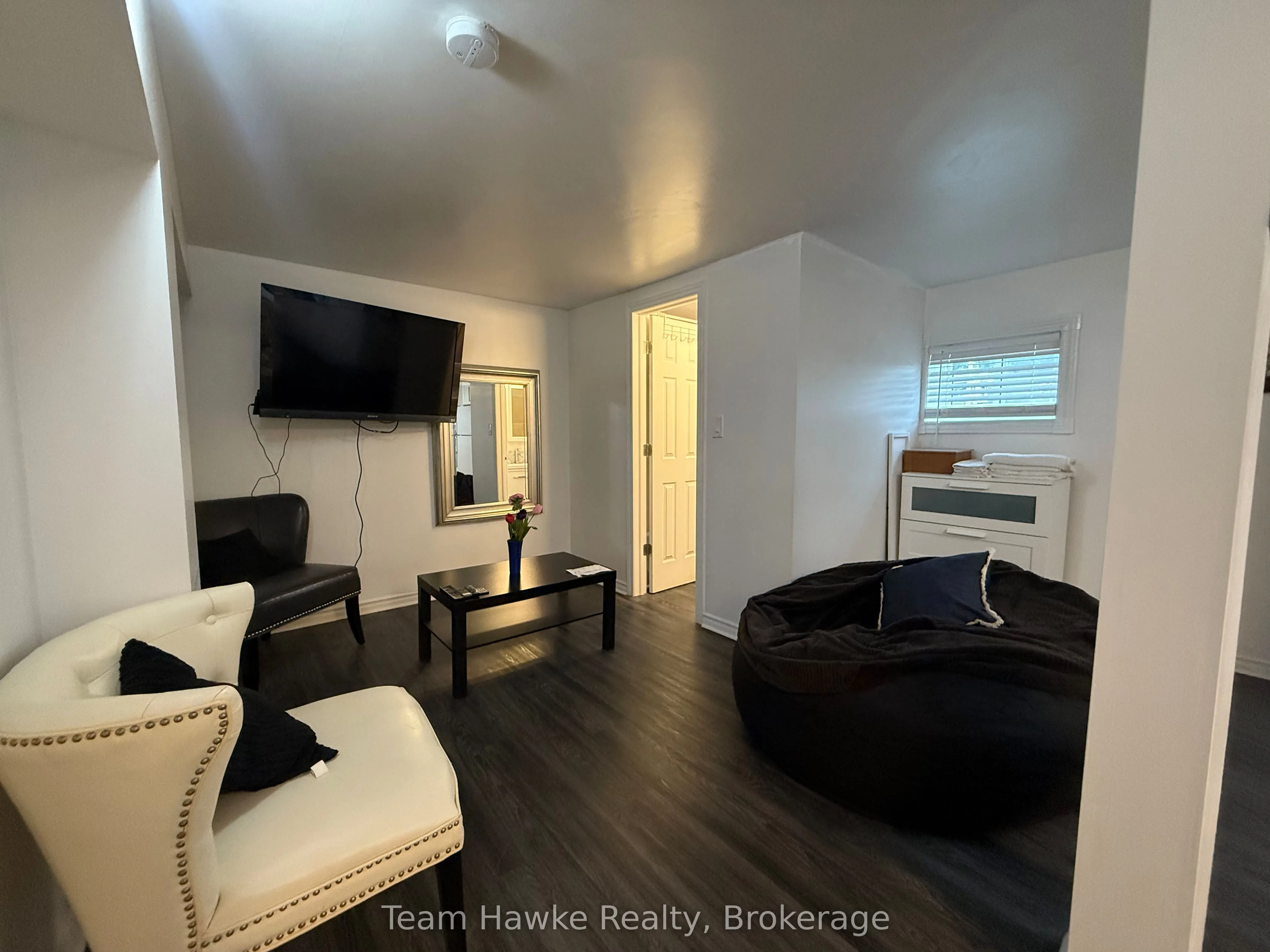 450 Sturgeon Bay Road, #2