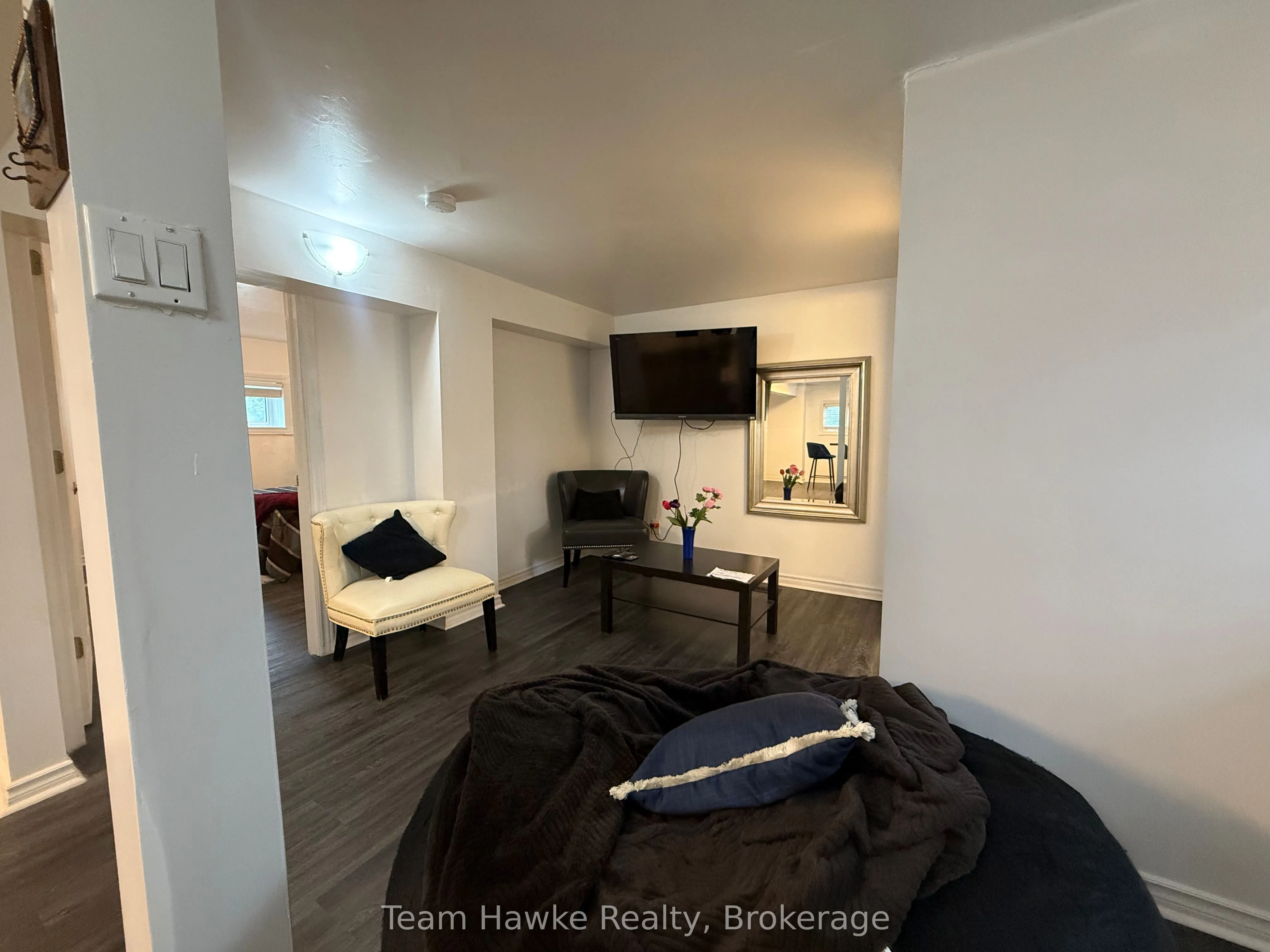 450 Sturgeon Bay Road, #2