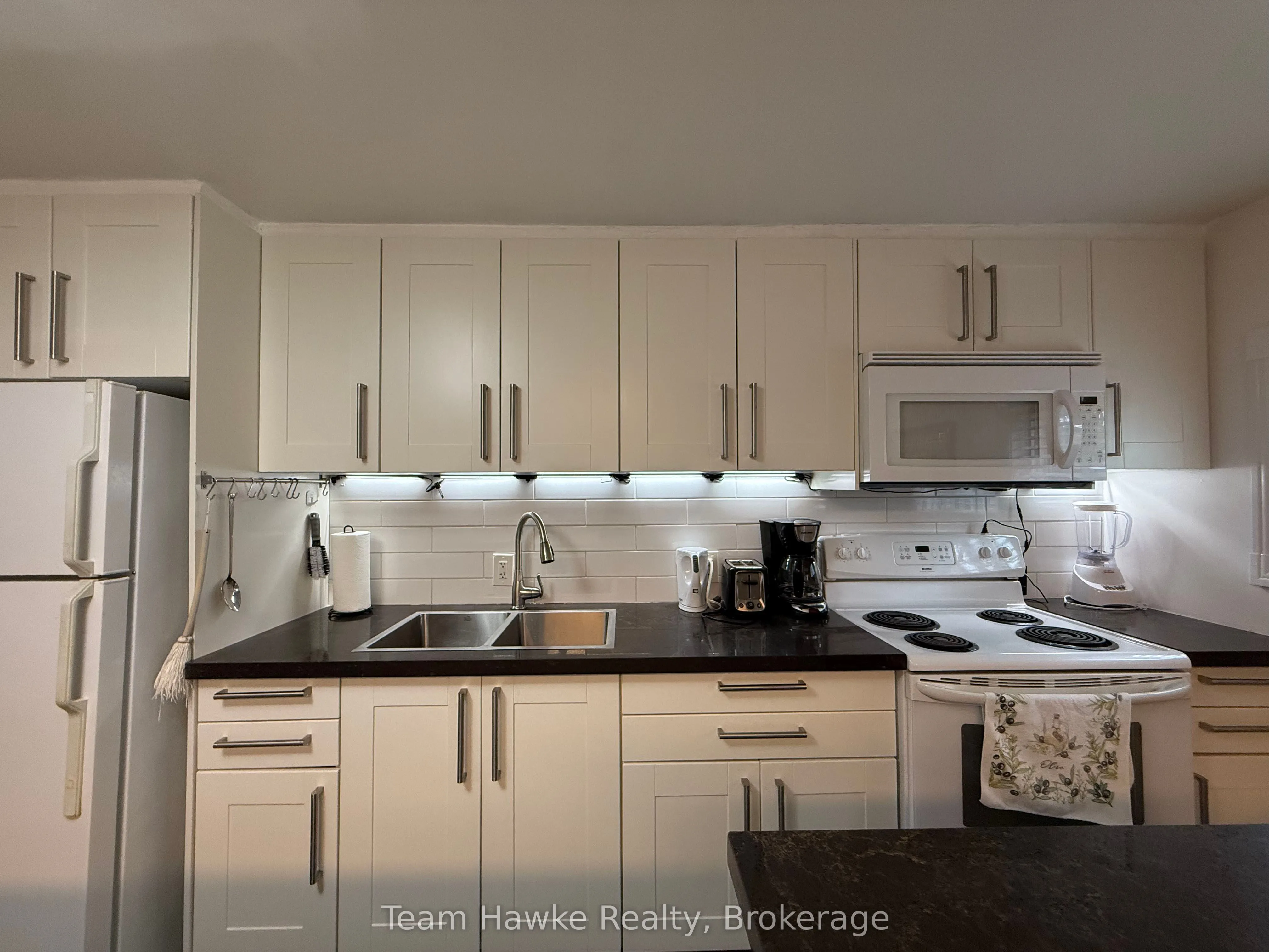 450 Sturgeon Bay Road, #2
