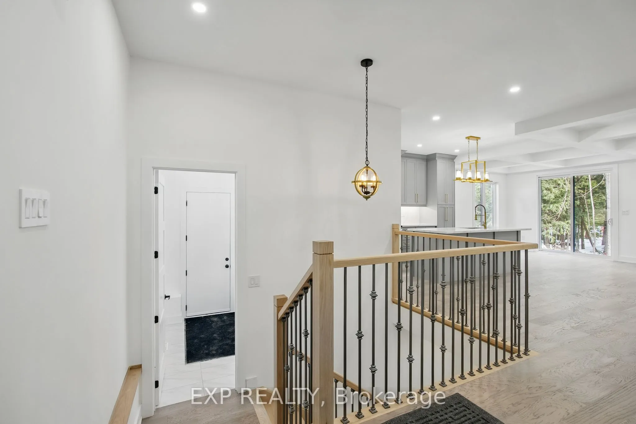 48 Iroquois Crescent
