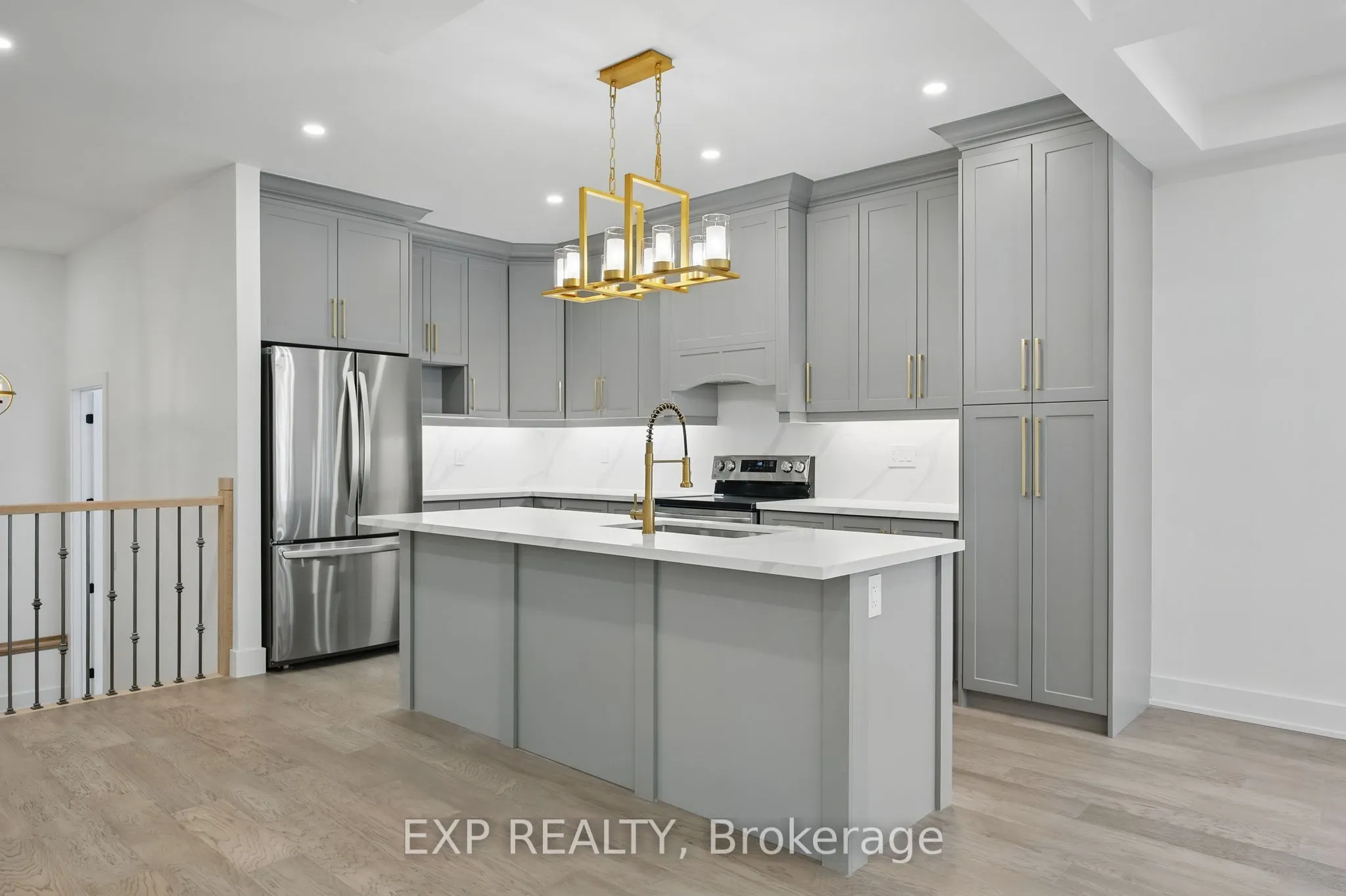 48 Iroquois Crescent