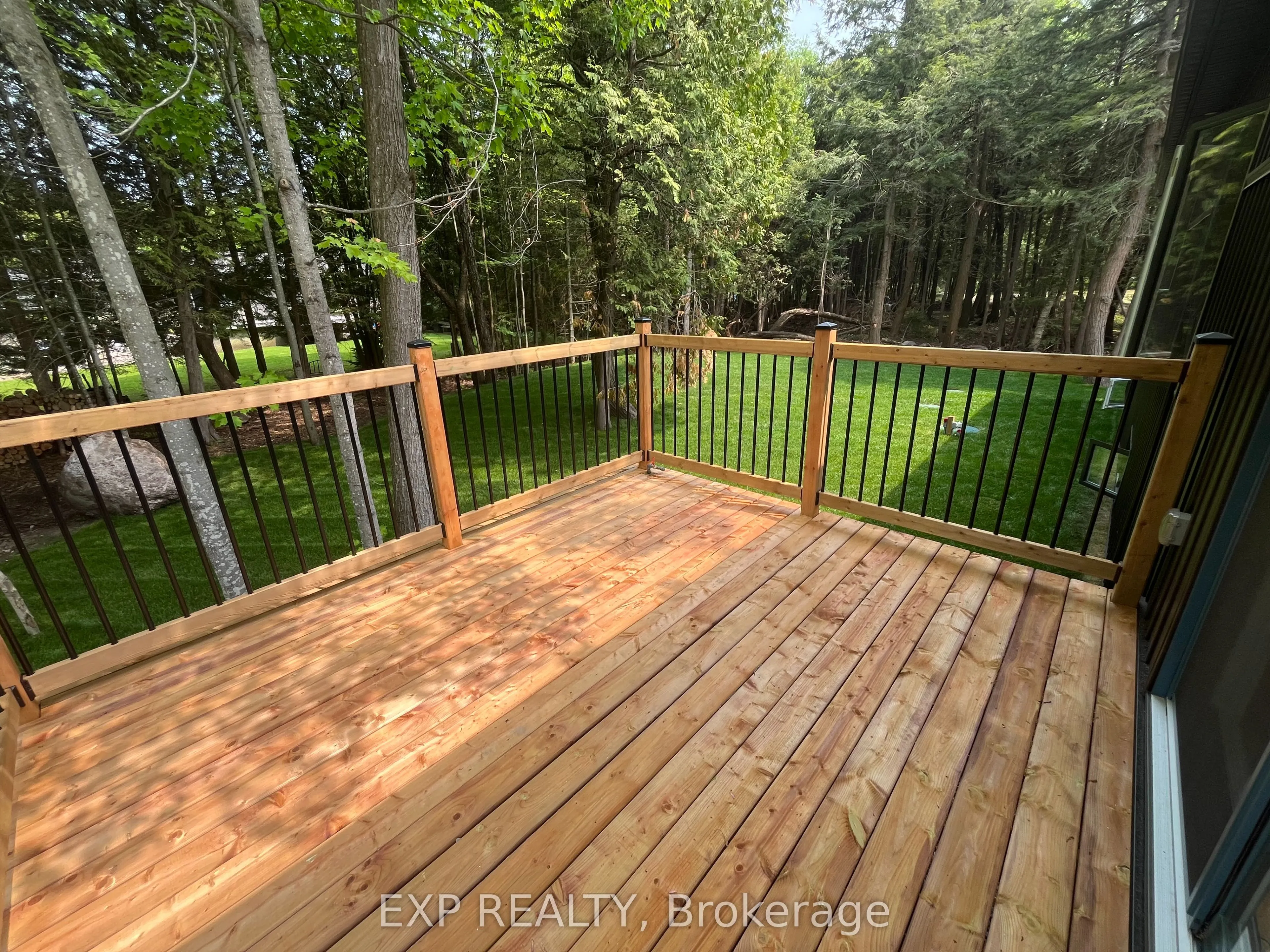 48 Iroquois Crescent