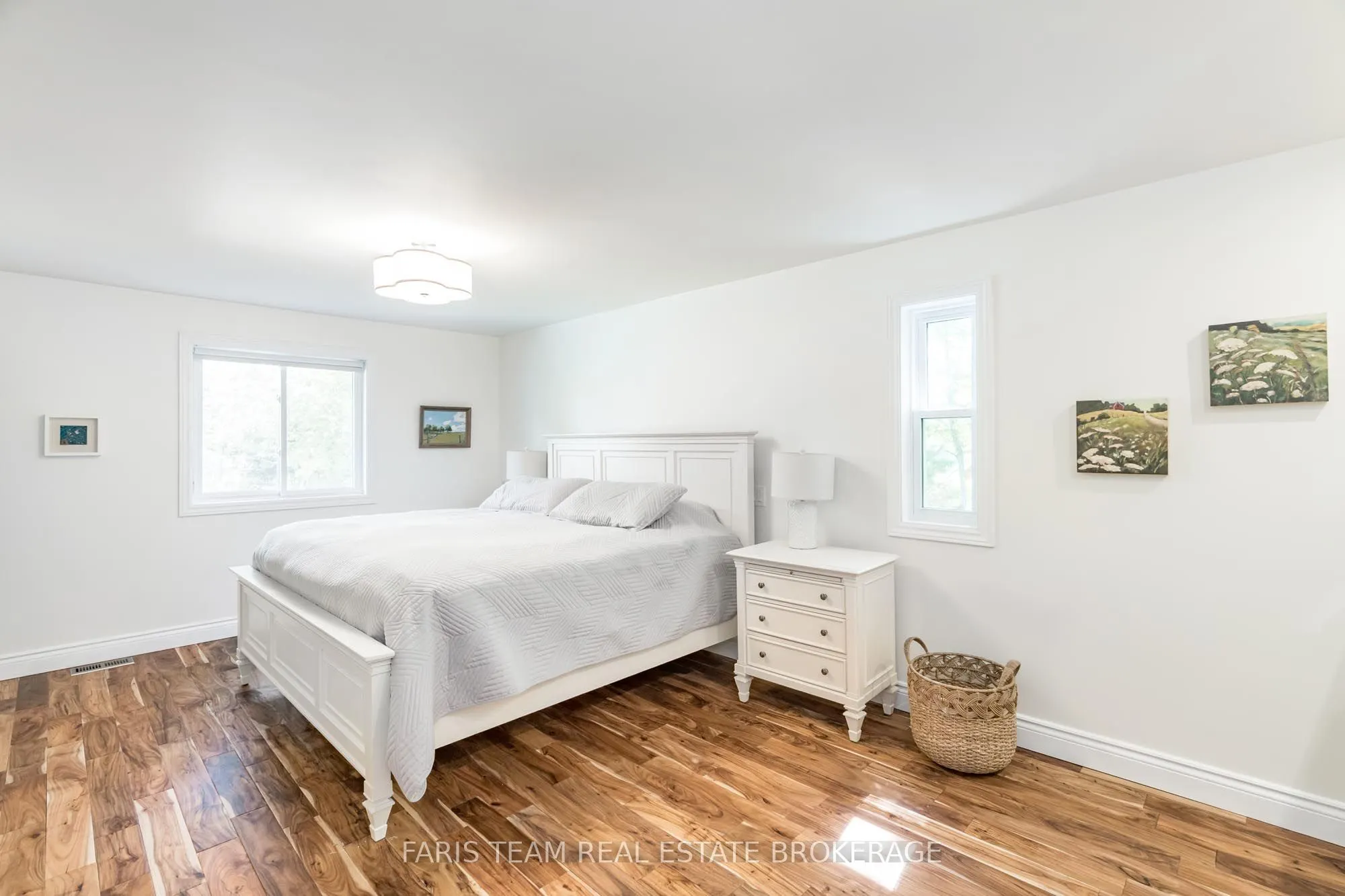 7 Bailey Crescent