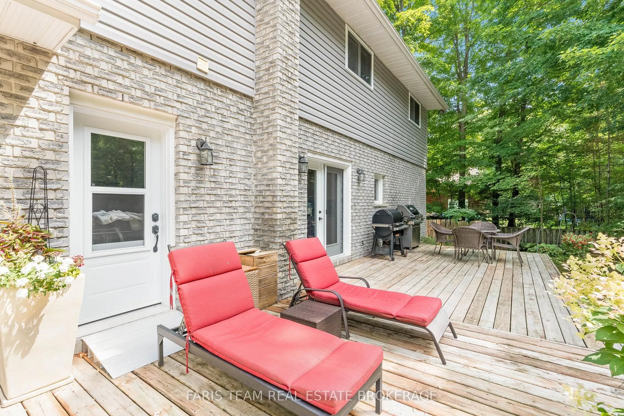7 Bailey Crescent