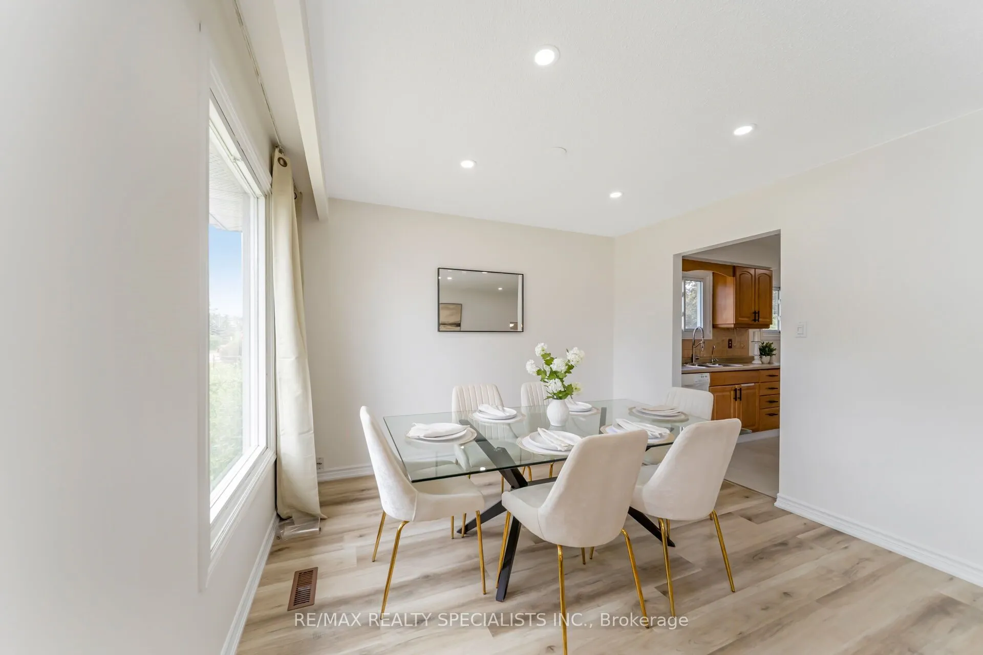 65 Bronte Crescent