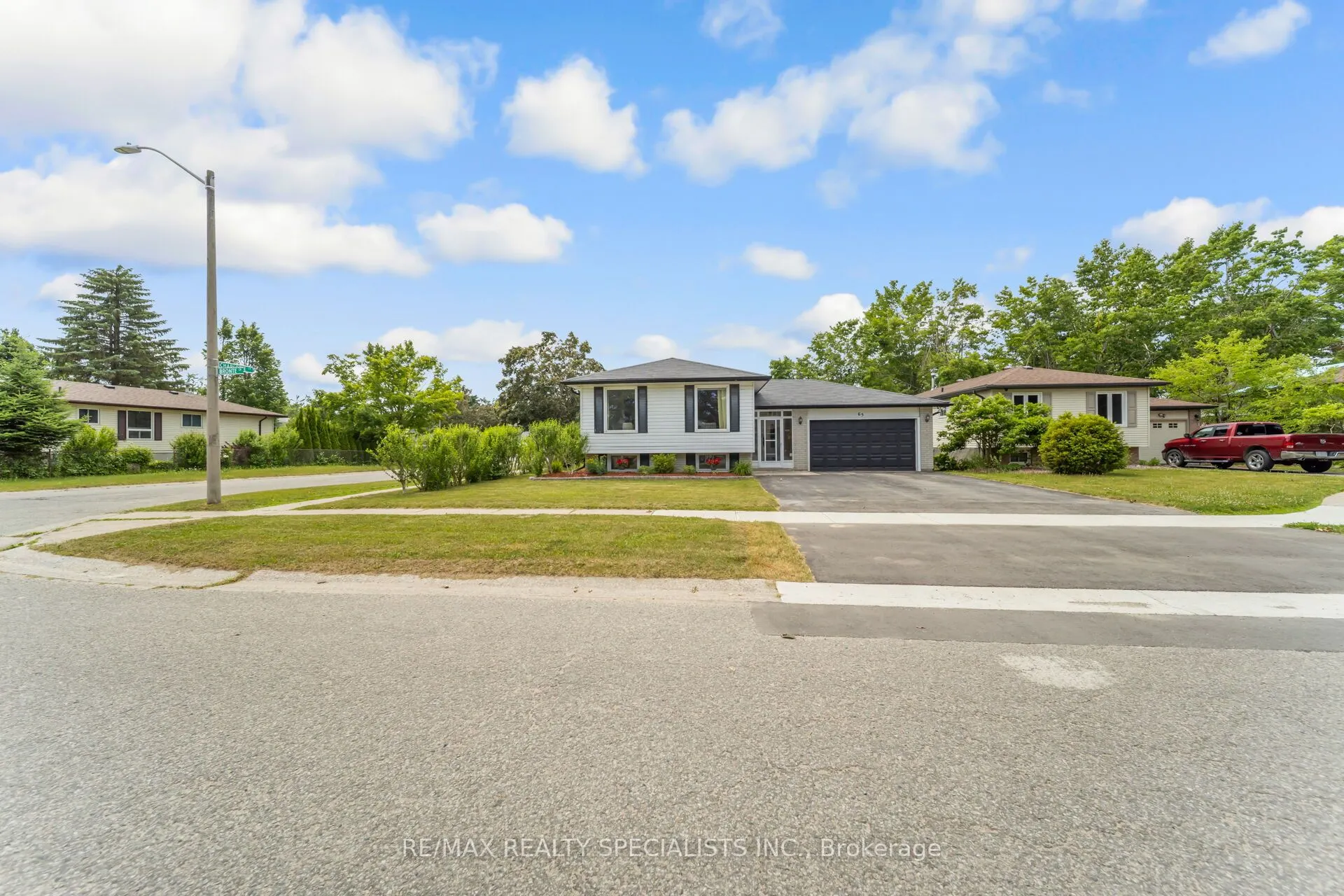 65 Bronte Crescent