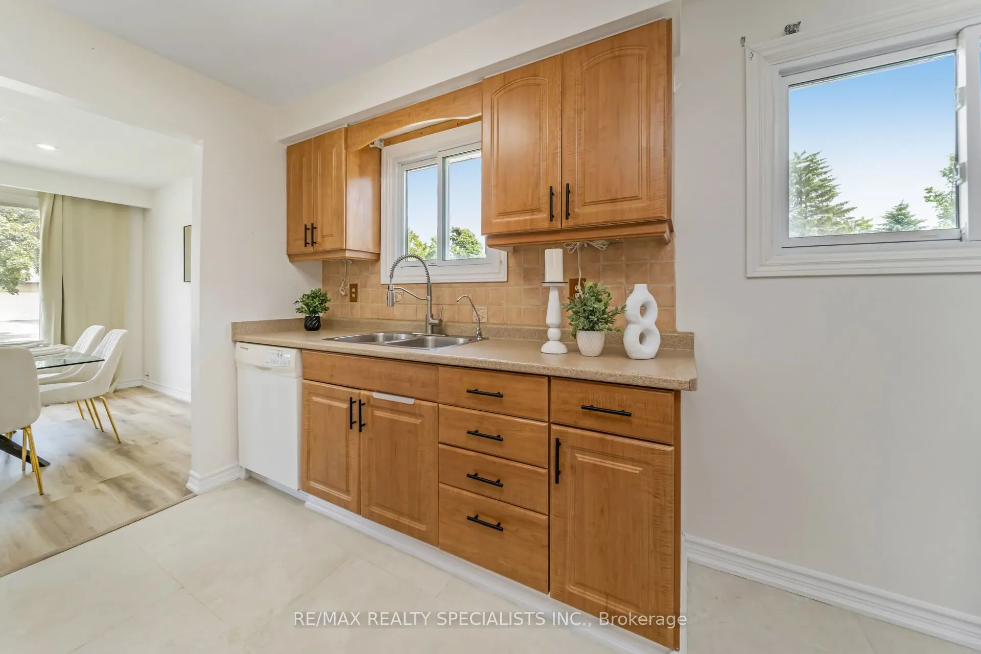 65 Bronte Crescent